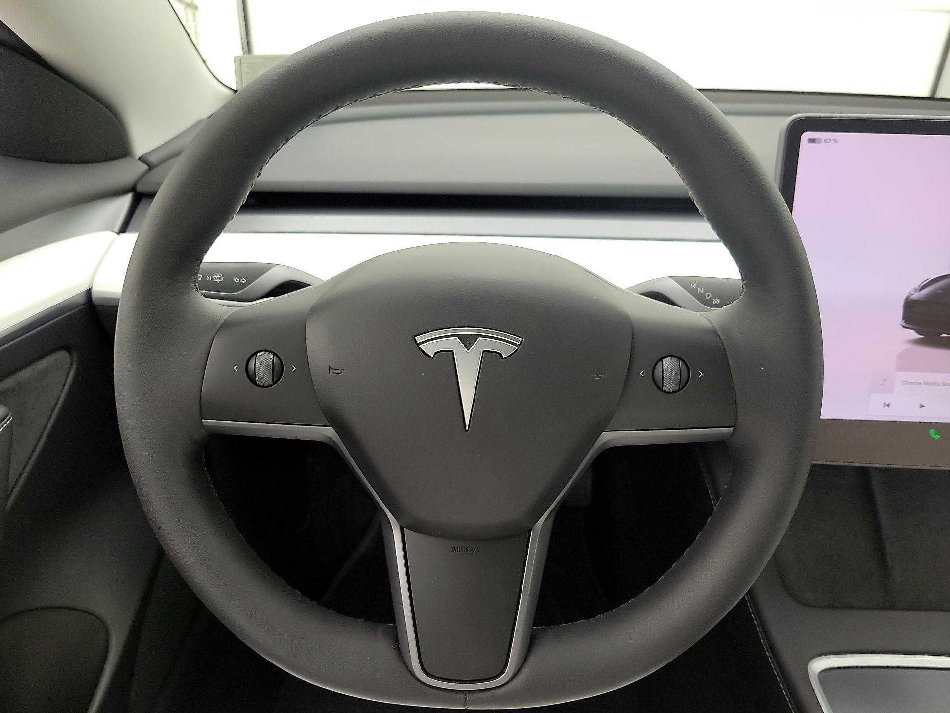 Thumbnail: 2023 Tesla Model 3 - 10