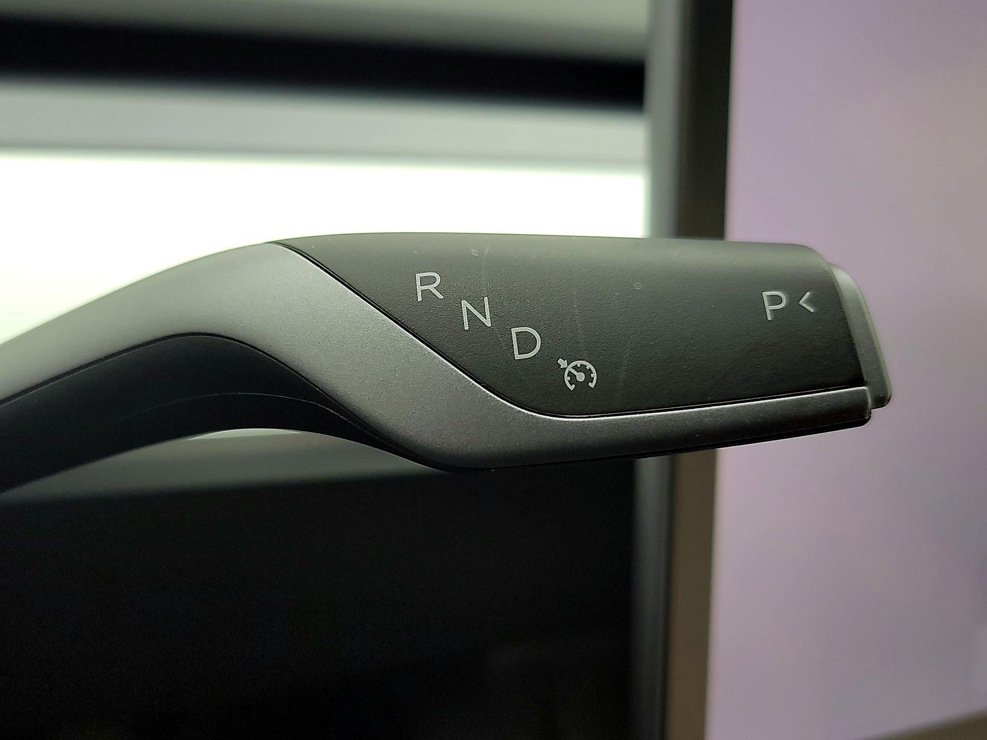 Thumbnail: 2023 Tesla Model 3 - 17