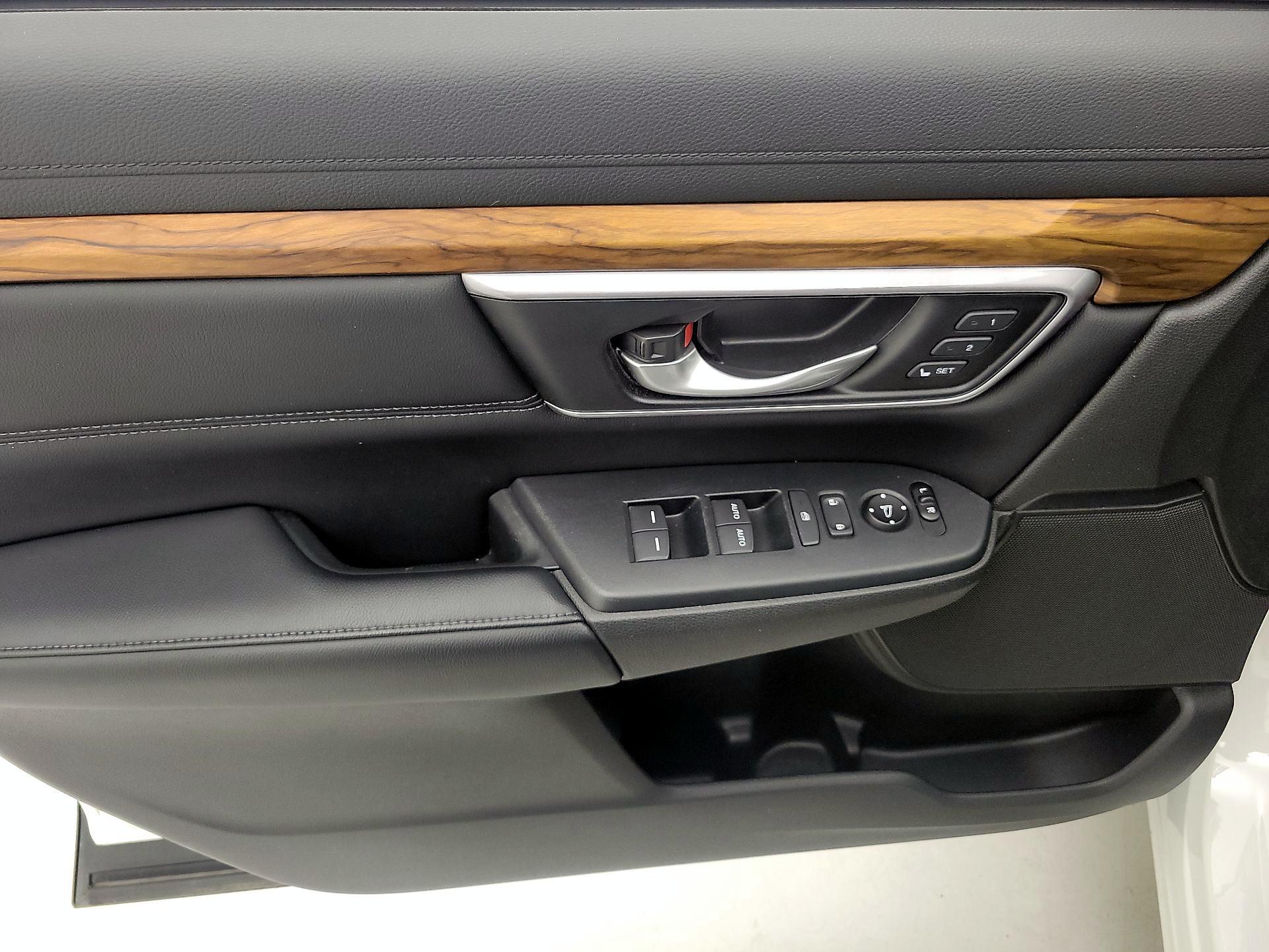 Thumbnail: 2017 Honda CR-V - 12