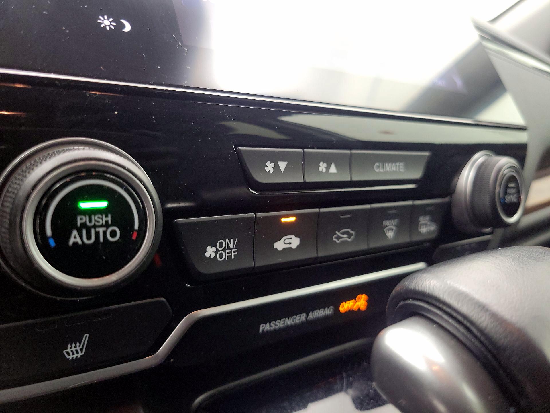 Thumbnail: 2017 Honda CR-V - 16