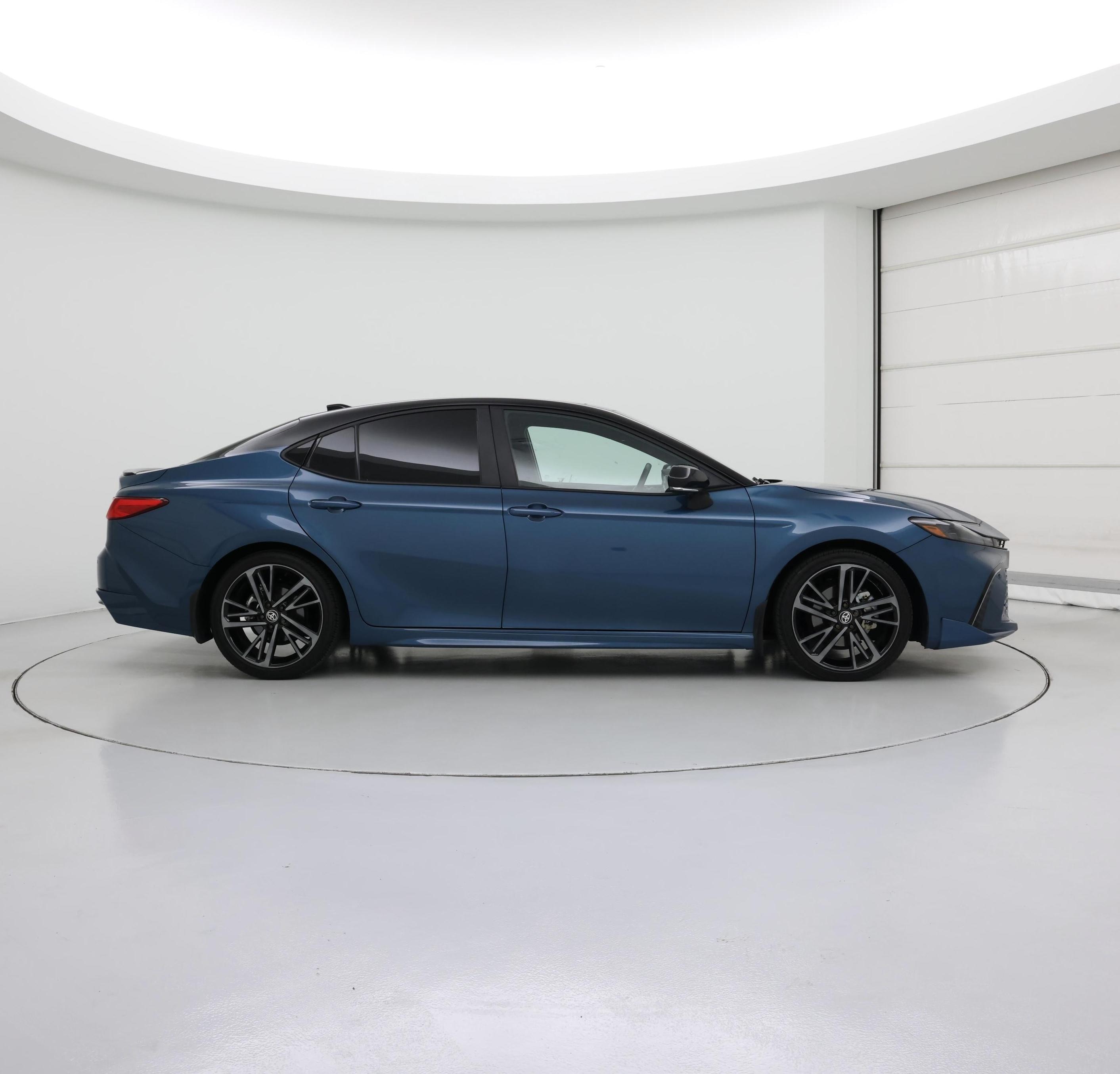 Thumbnail: 2025 Toyota Camry - 7