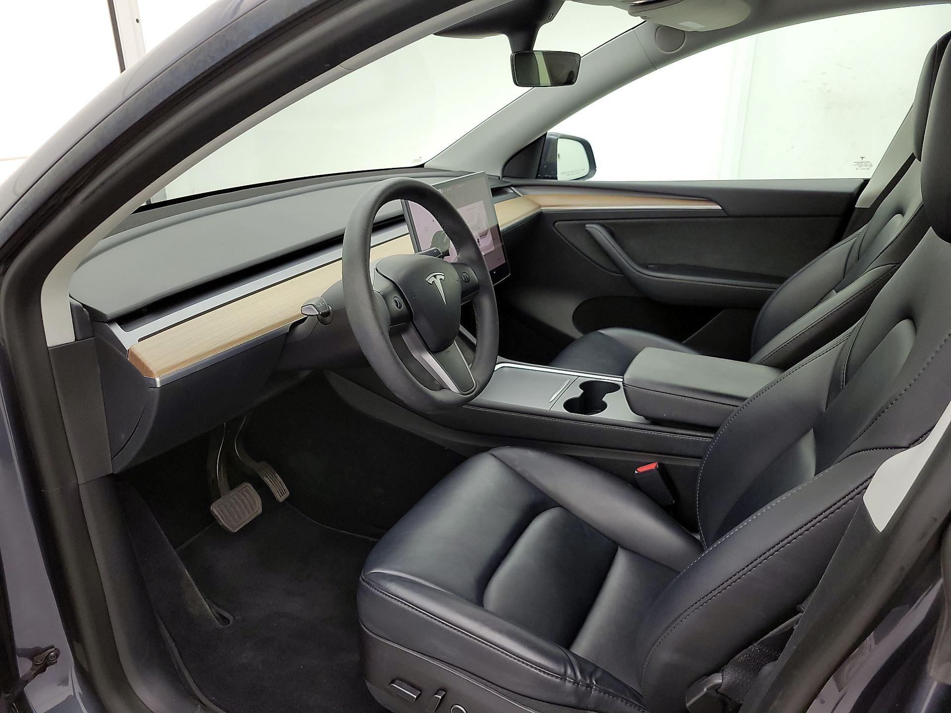 Thumbnail: 2023 Tesla Model Y - 11