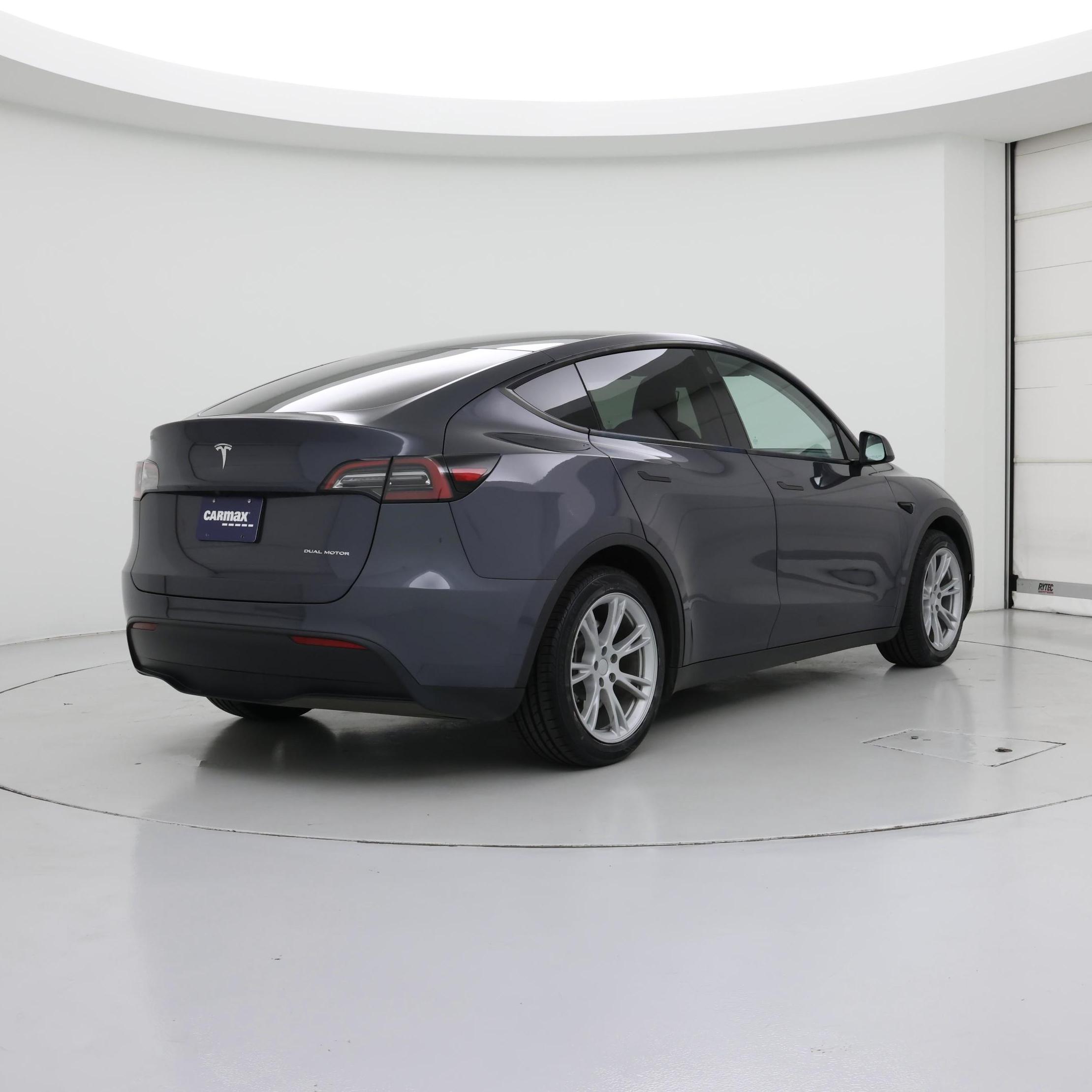 Thumbnail: 2023 Tesla Model Y - 8