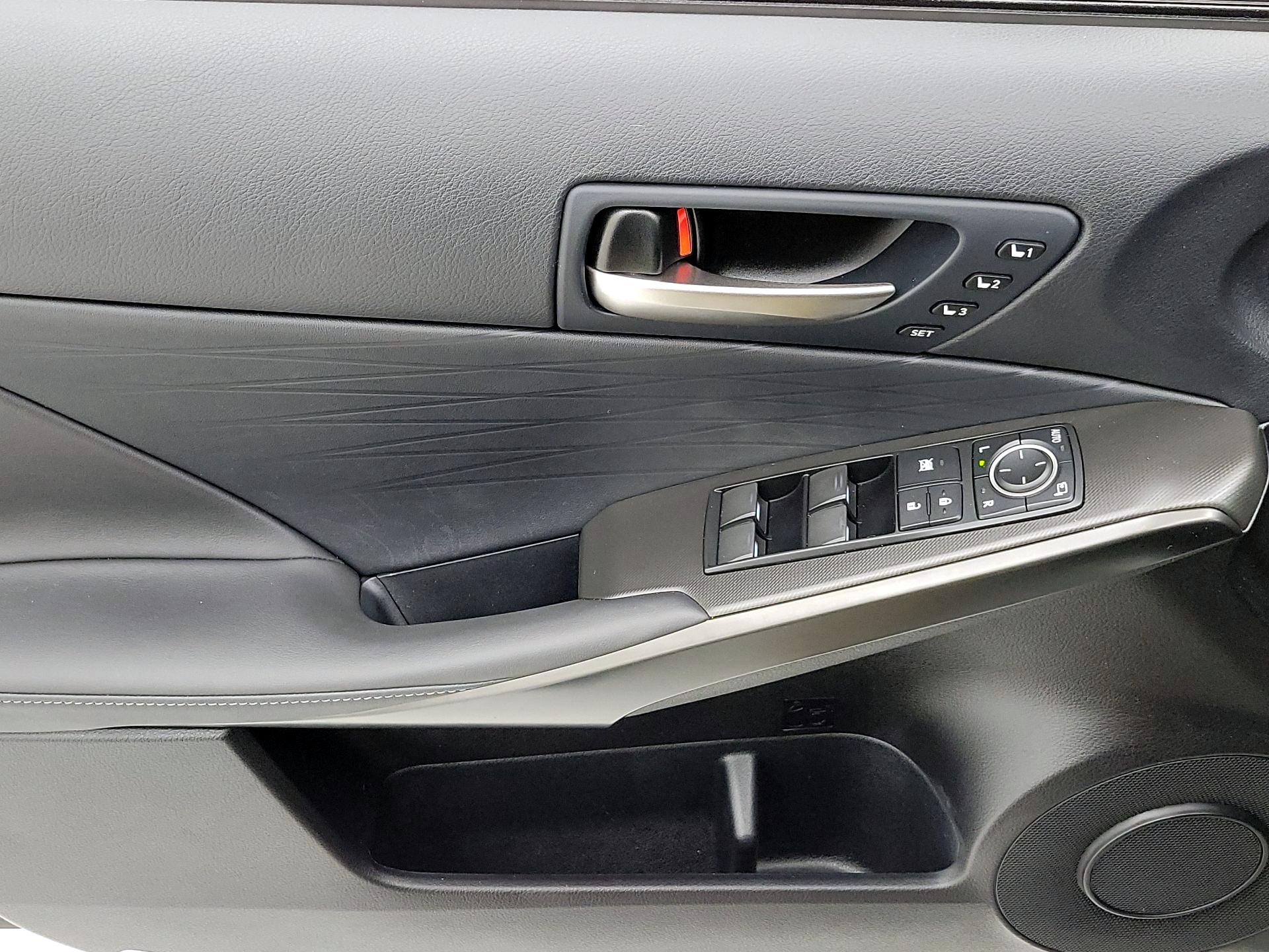 Thumbnail: 2025 Lexus IS - 12