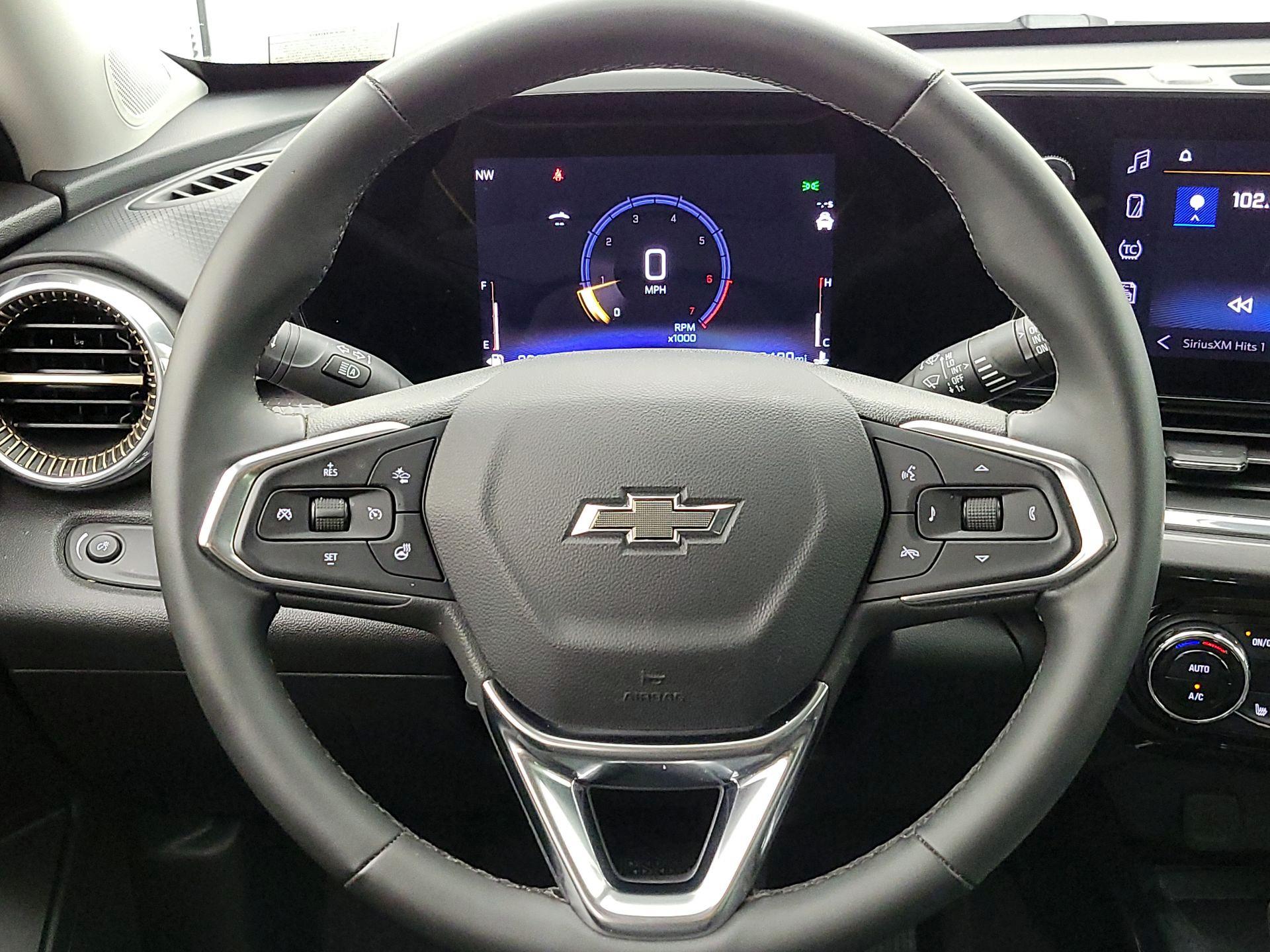 Thumbnail: 2025 Chevrolet Trax - 10