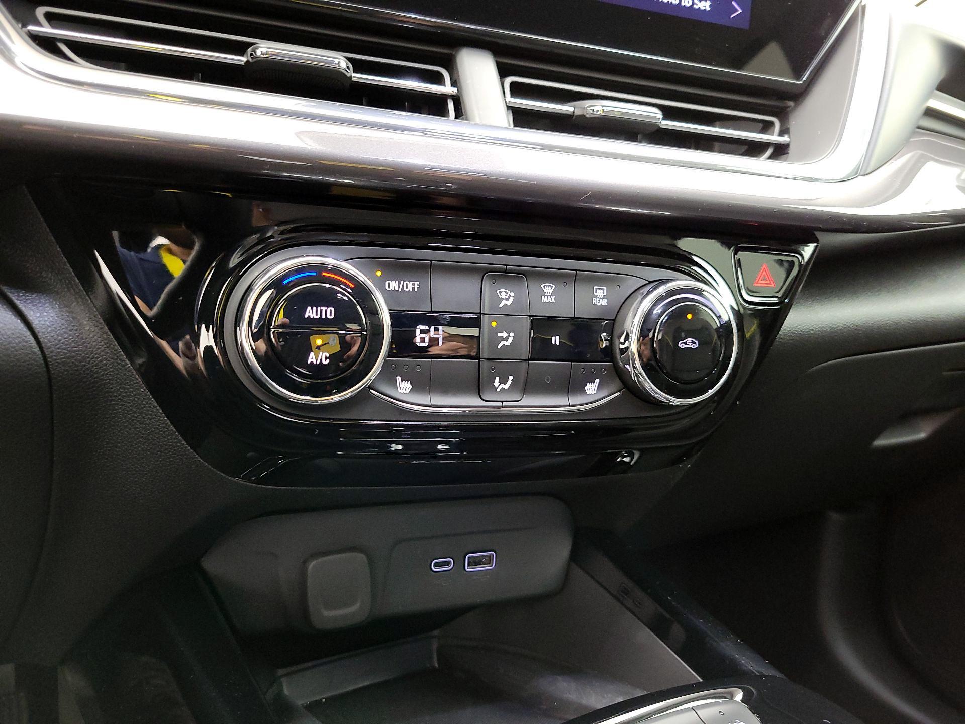 Thumbnail: 2025 Chevrolet Trax - 16