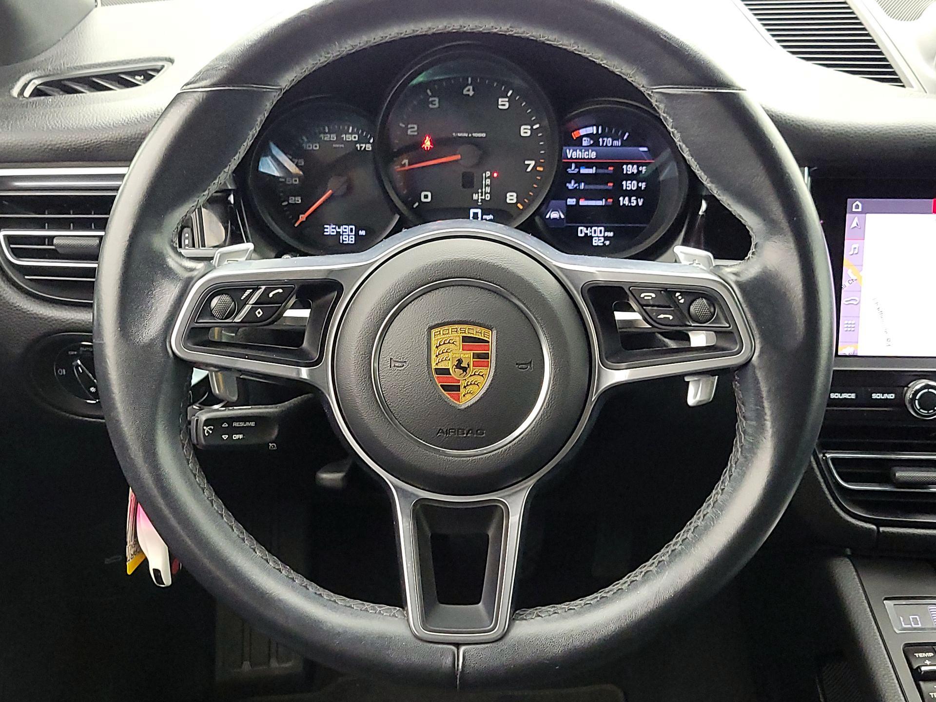 Thumbnail: 2020 Porsche Macan - 10