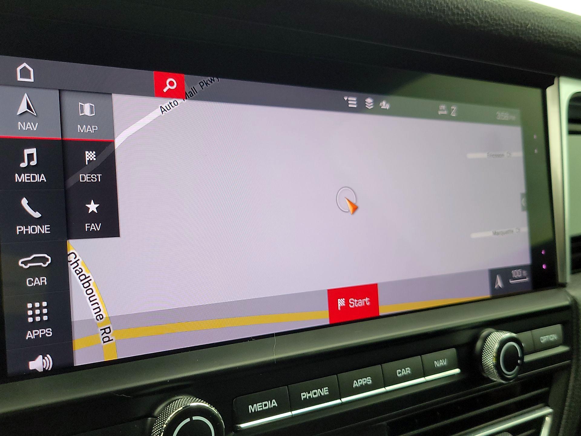 Thumbnail: 2020 Porsche Macan - 14