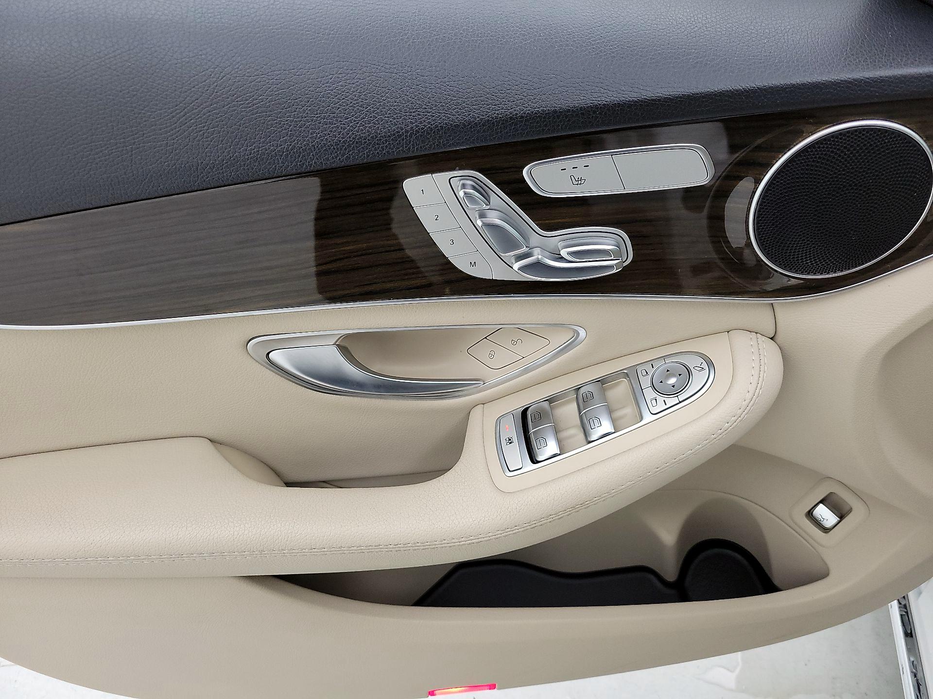 Thumbnail: 2018 Mercedes-Benz C-Class - 12