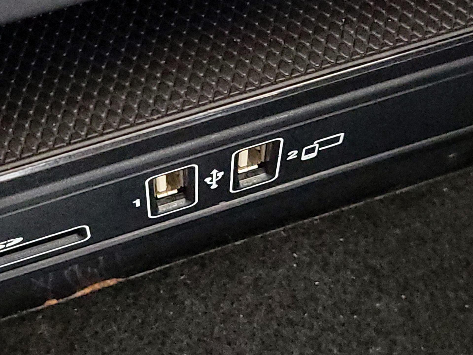 Thumbnail: 2018 Mercedes-Benz C-Class - 17