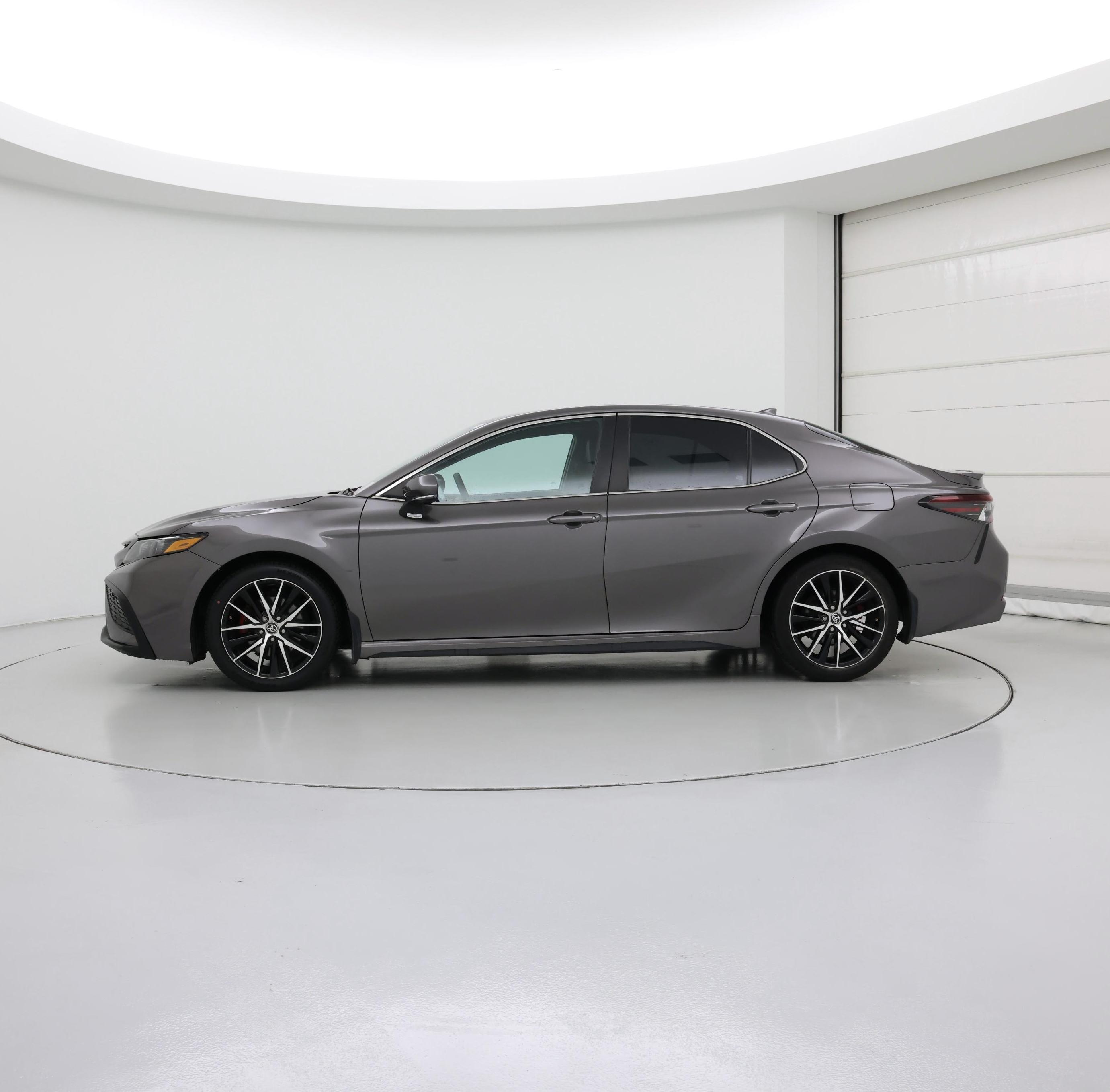 Thumbnail: 2024 Toyota Camry - 3