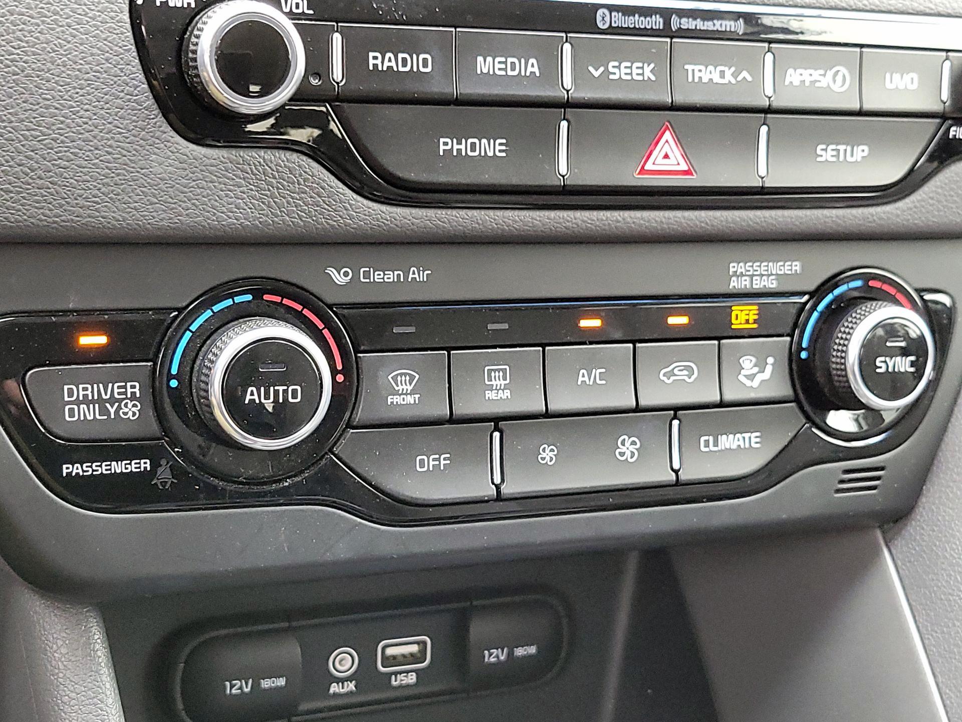 Thumbnail: 2018 Kia Niro - 16