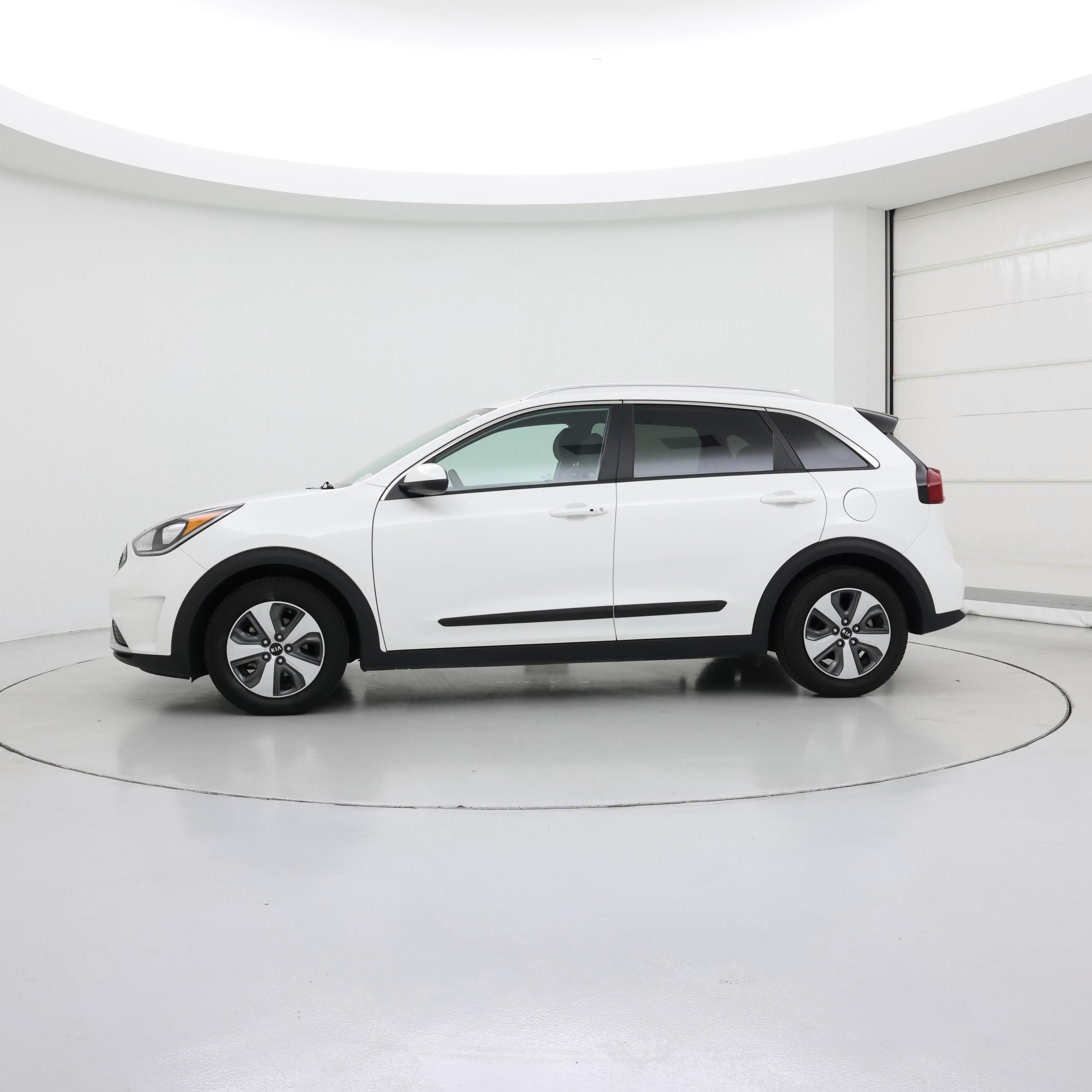 Thumbnail: 2018 Kia Niro - 3