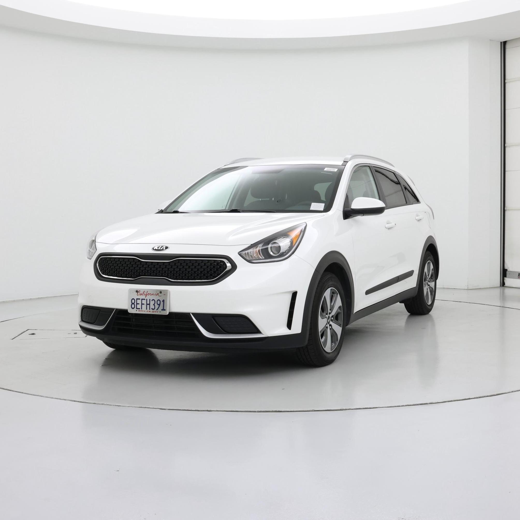 Thumbnail: 2018 Kia Niro - 4