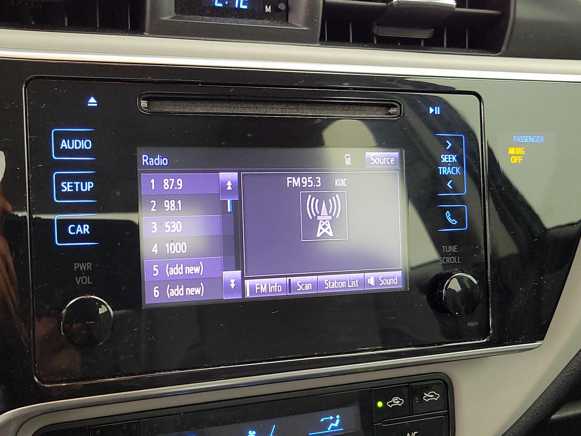 Thumbnail: 2019 Toyota Corolla - 15