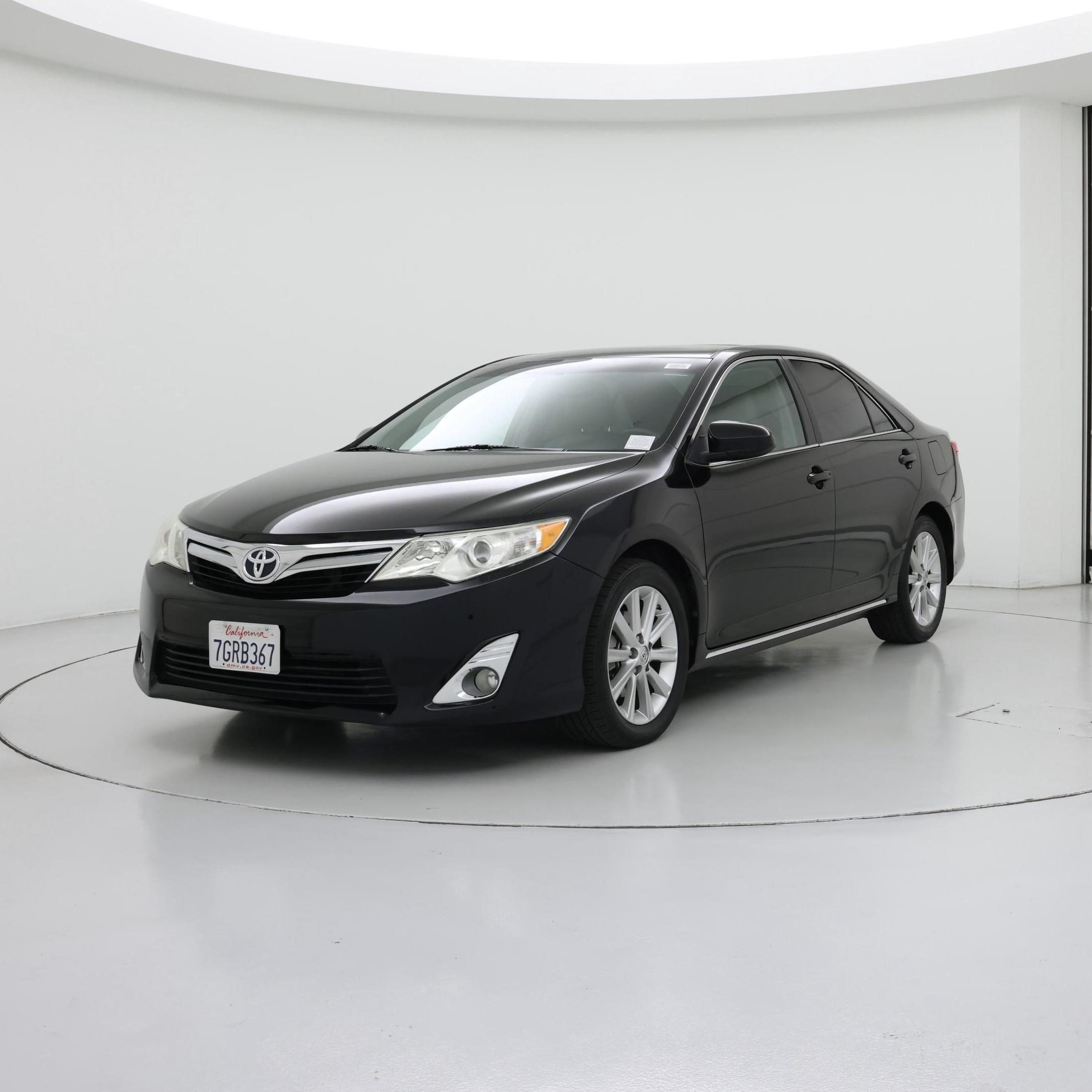 Thumbnail: 2014 Toyota Camry - 4