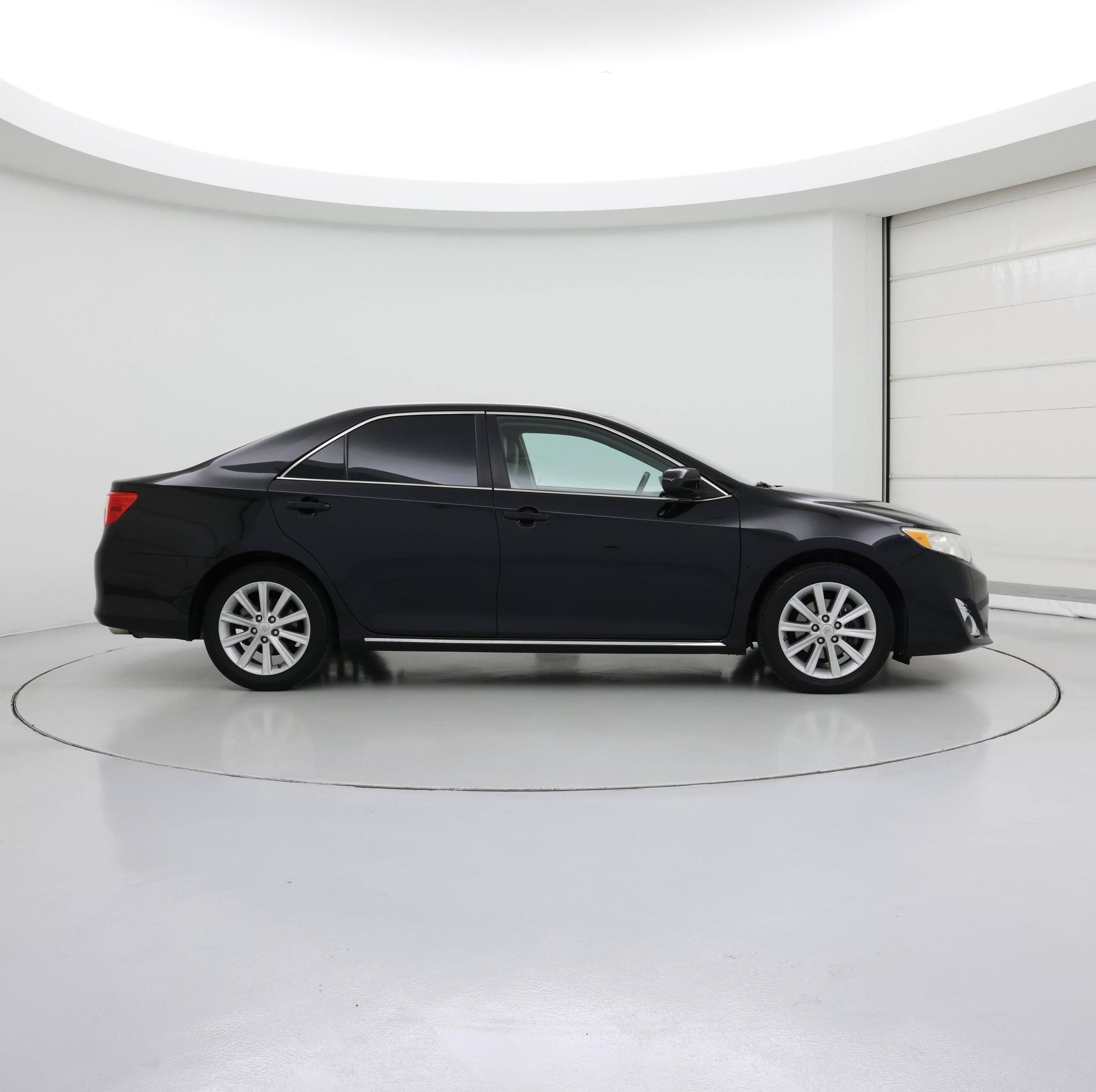 Thumbnail: 2014 Toyota Camry - 7