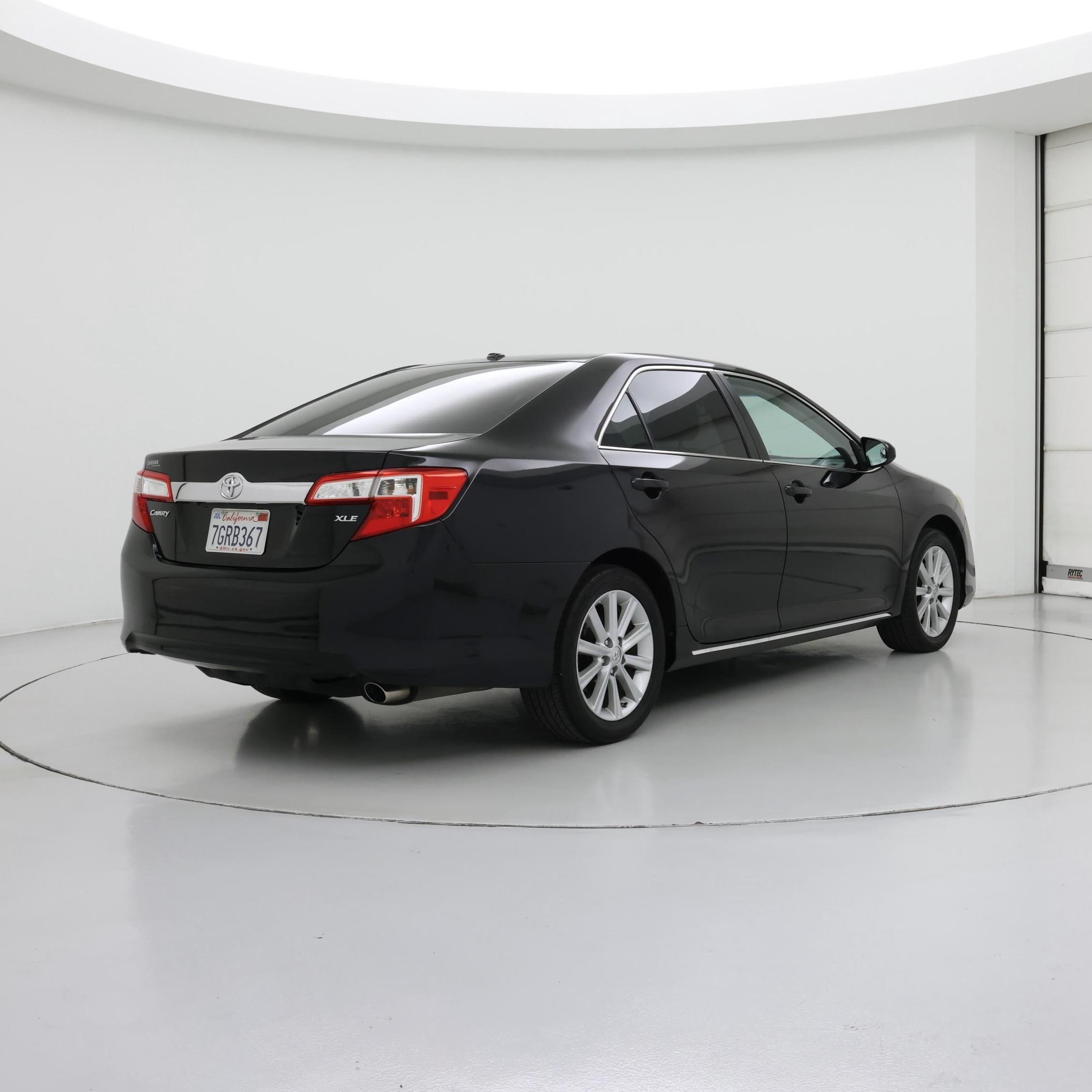 Thumbnail: 2014 Toyota Camry - 8