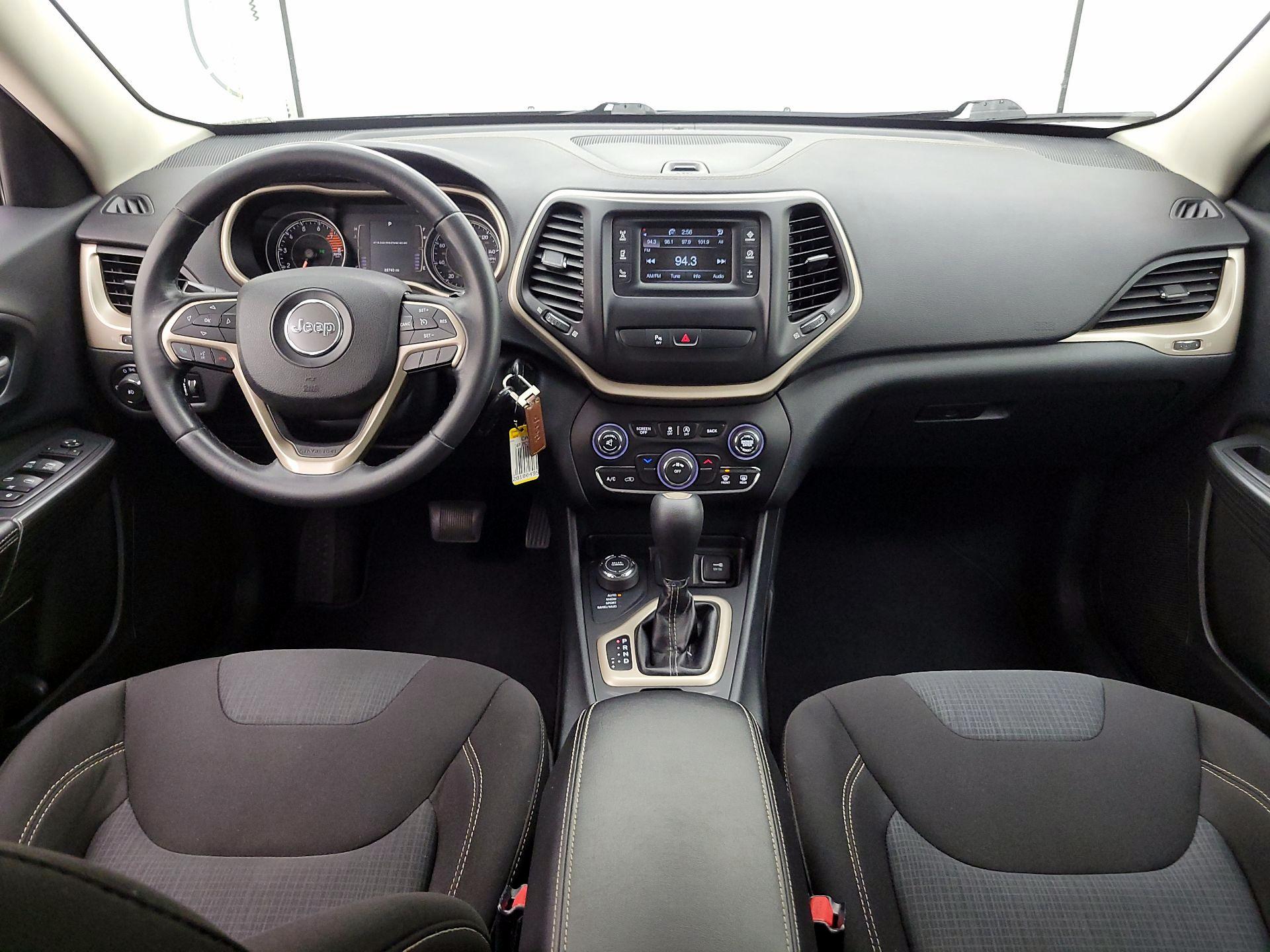 Thumbnail: 2016 Jeep Cherokee - 9