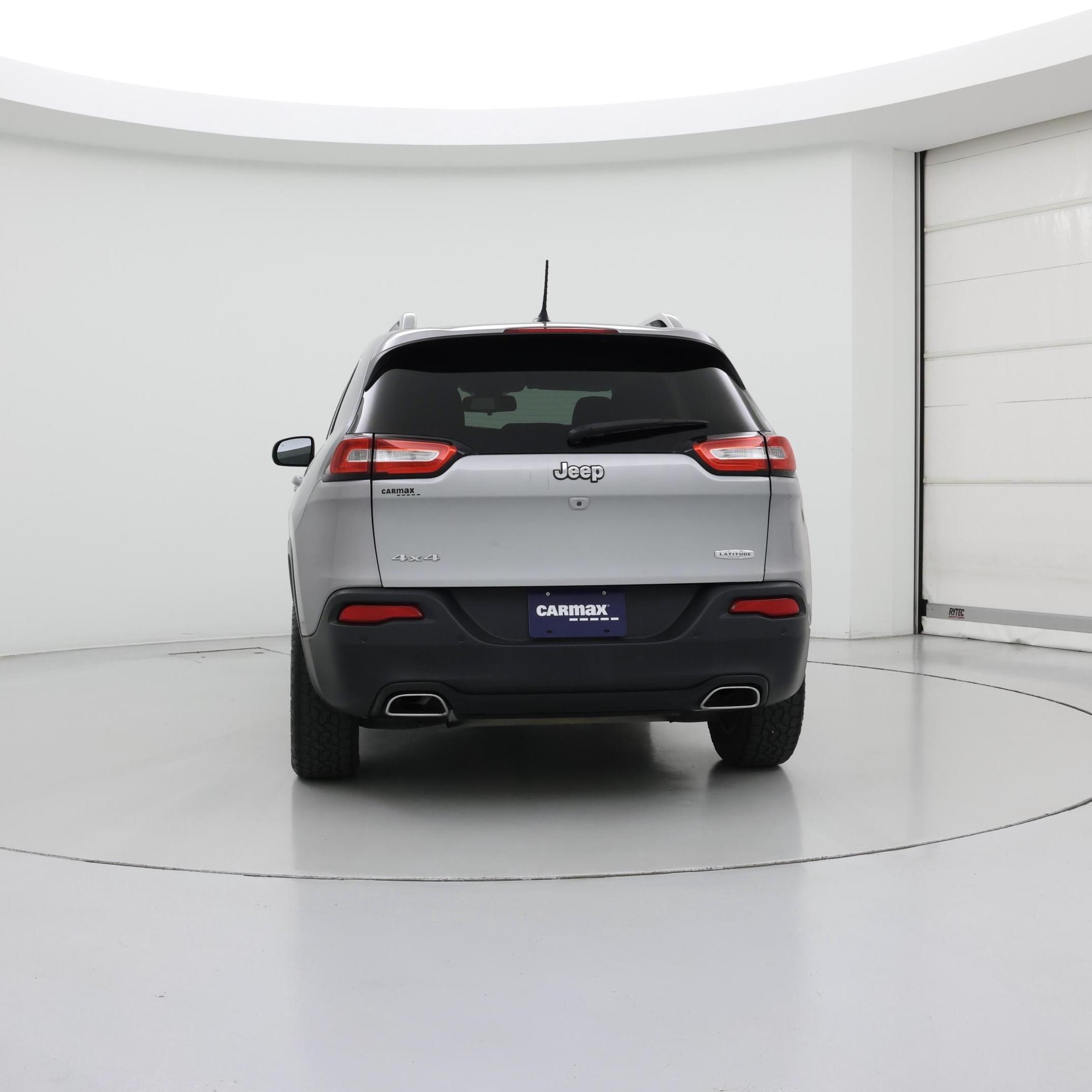 Thumbnail: 2016 Jeep Cherokee - 6