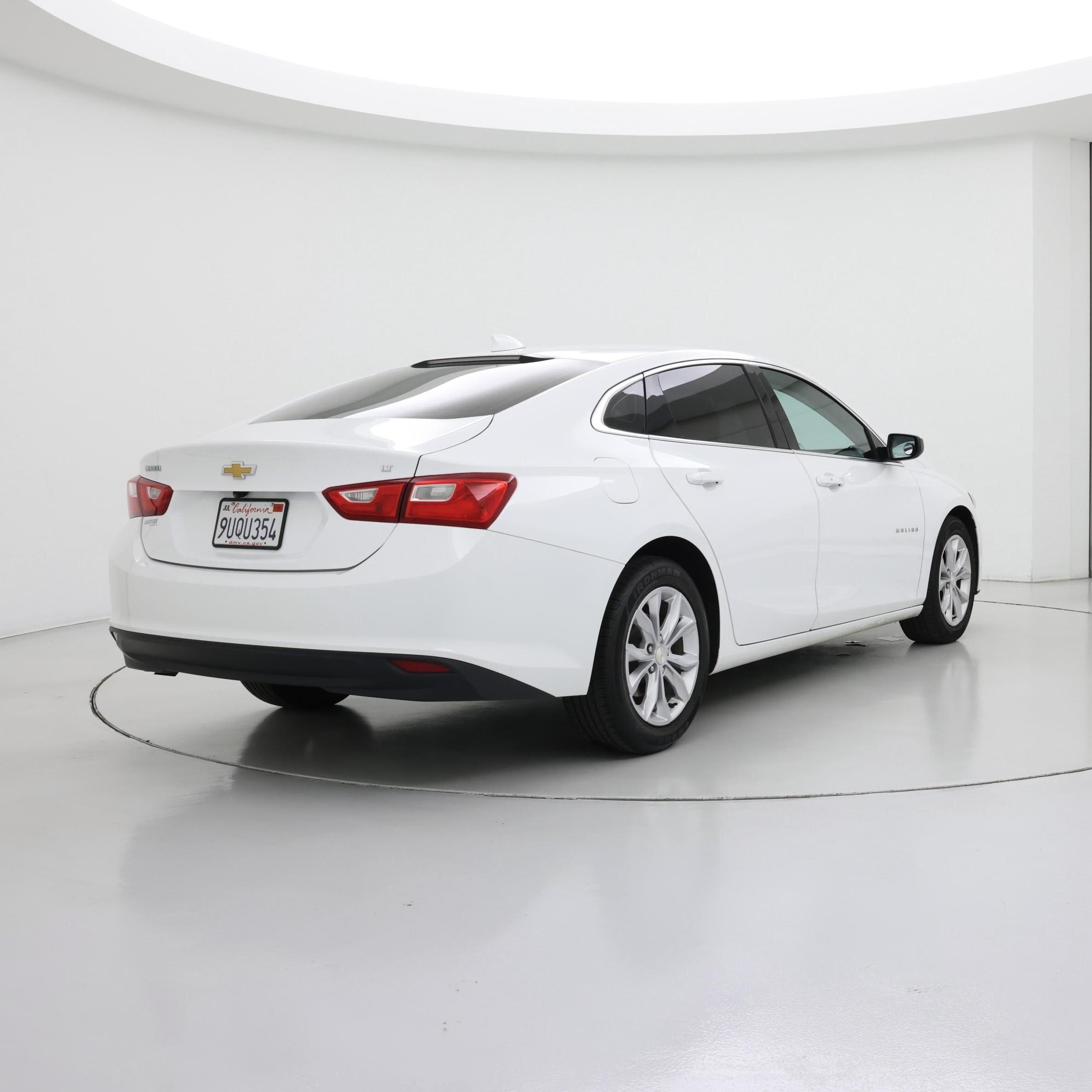 Thumbnail: 2023 Chevrolet Malibu - 8