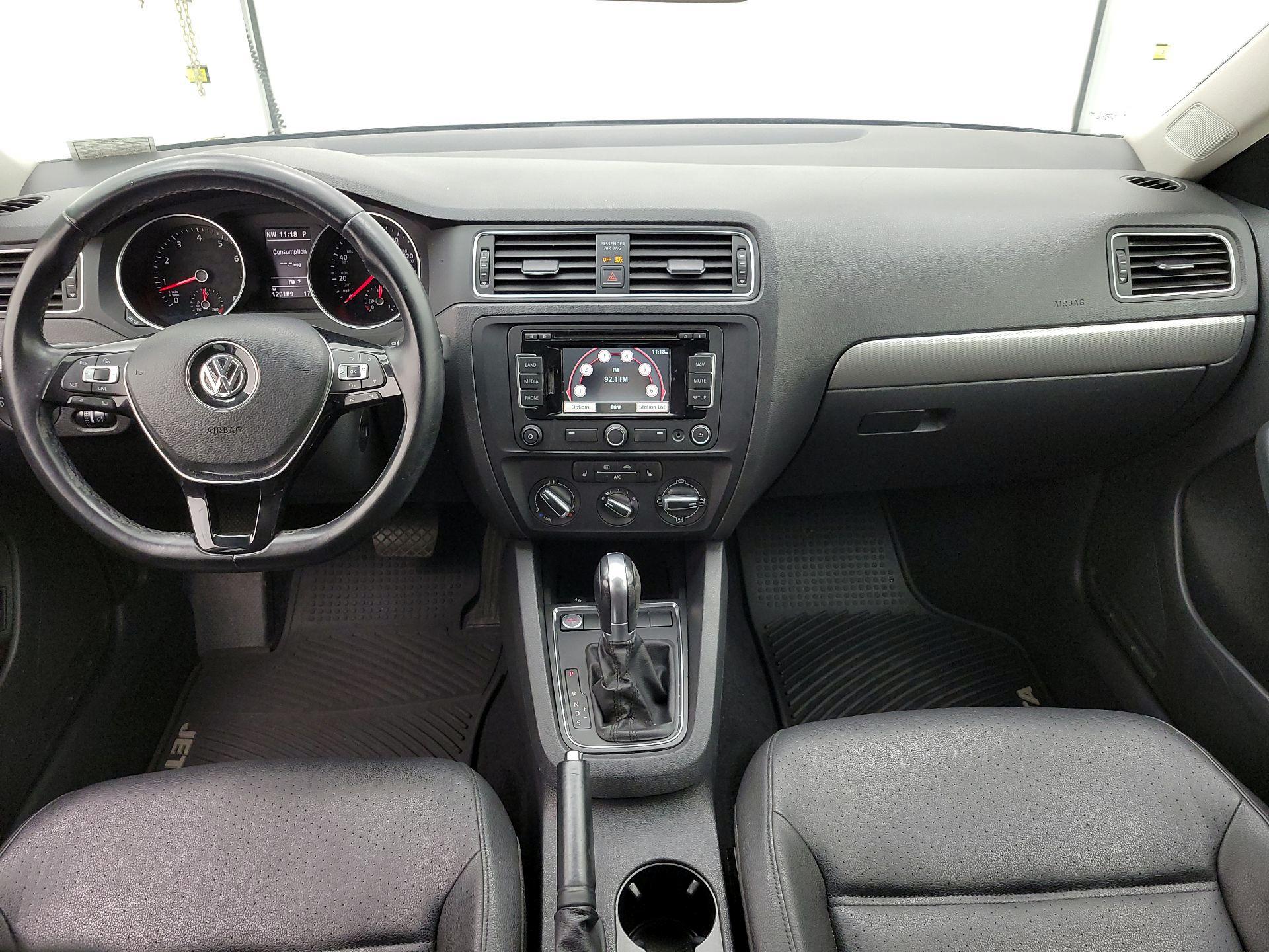 Thumbnail: 2015 Volkswagen Jetta - 9