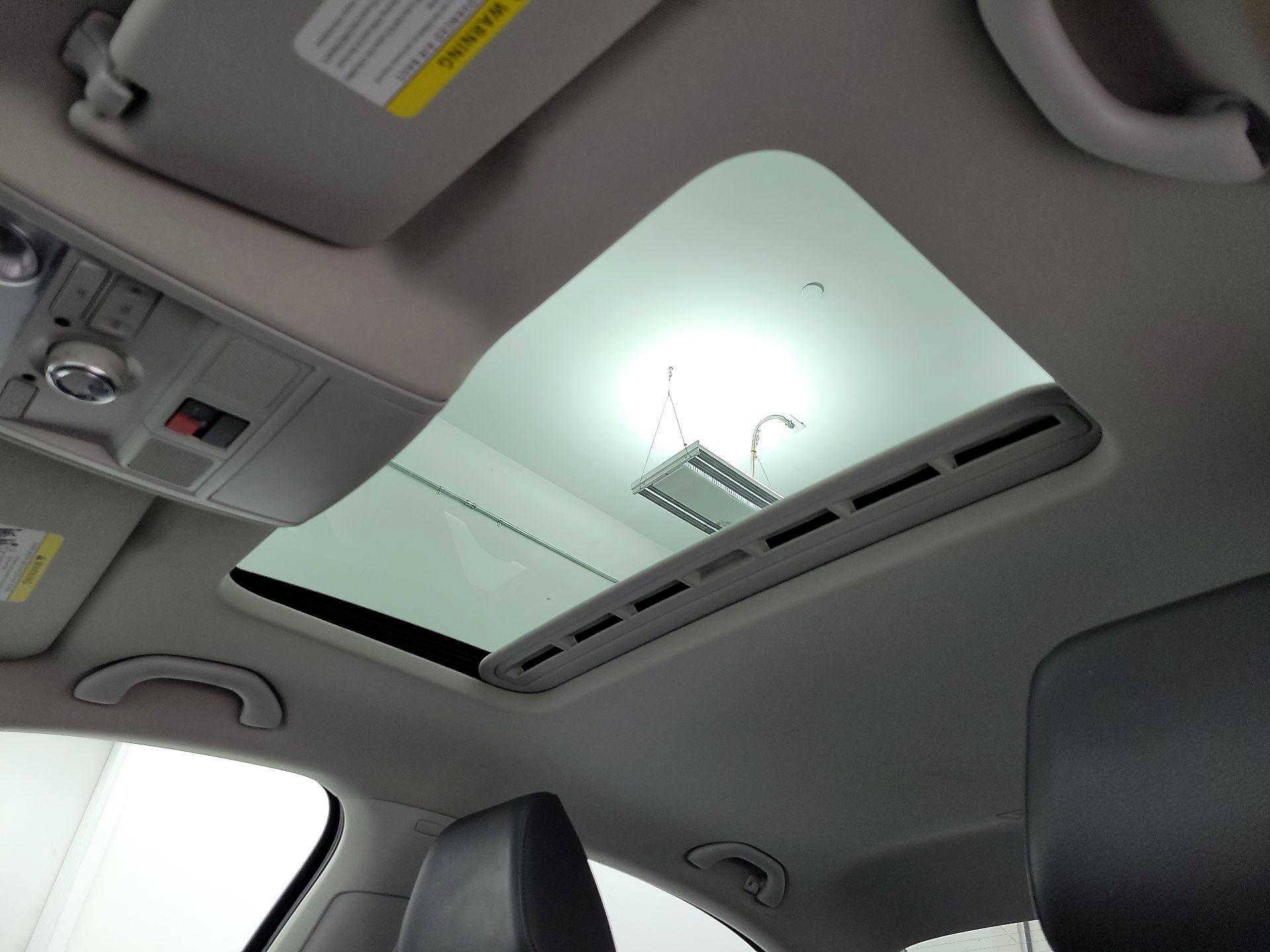 Thumbnail: 2015 Volkswagen Jetta - 20