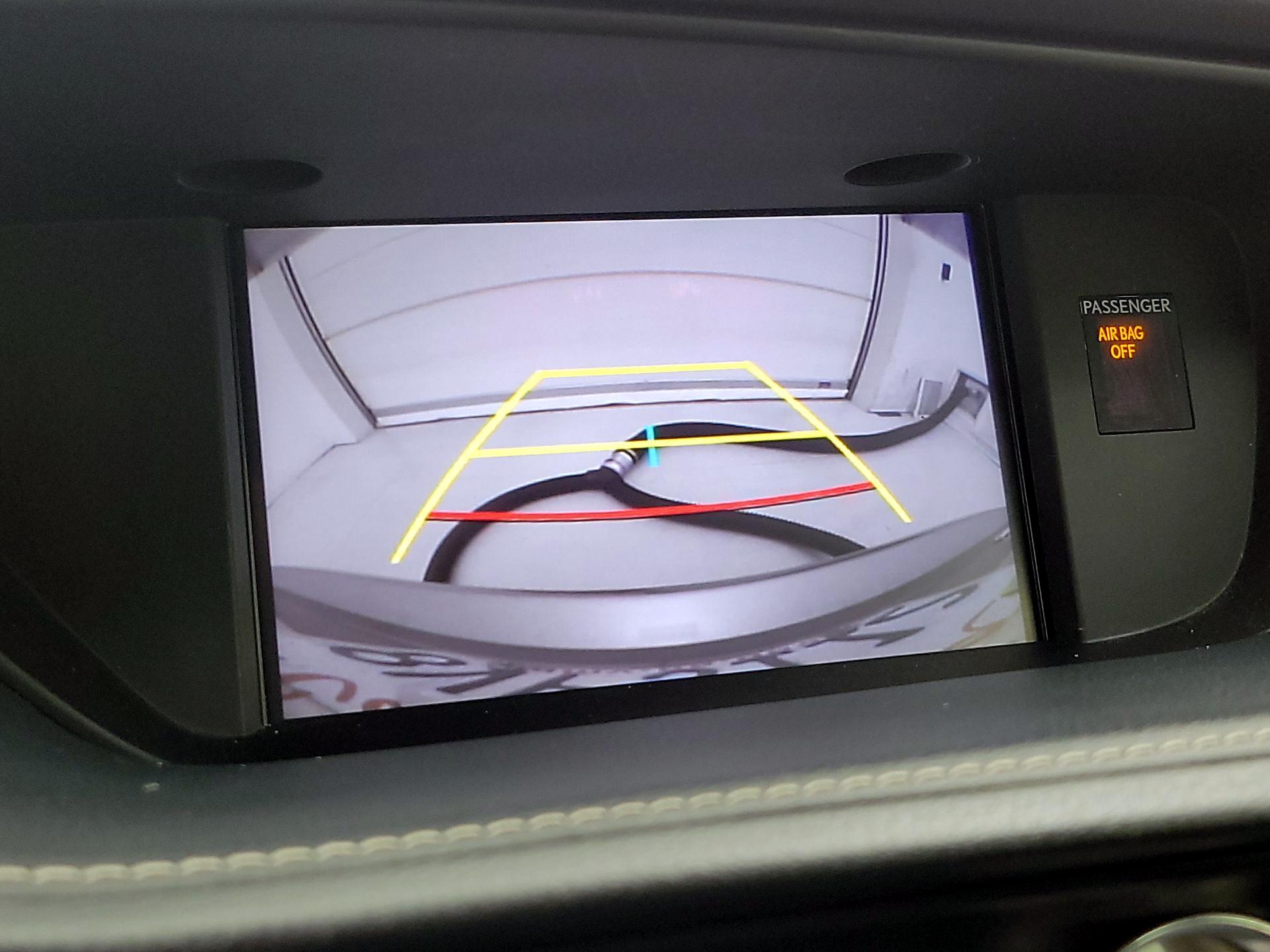 Thumbnail: 2018 Lexus ES - 14