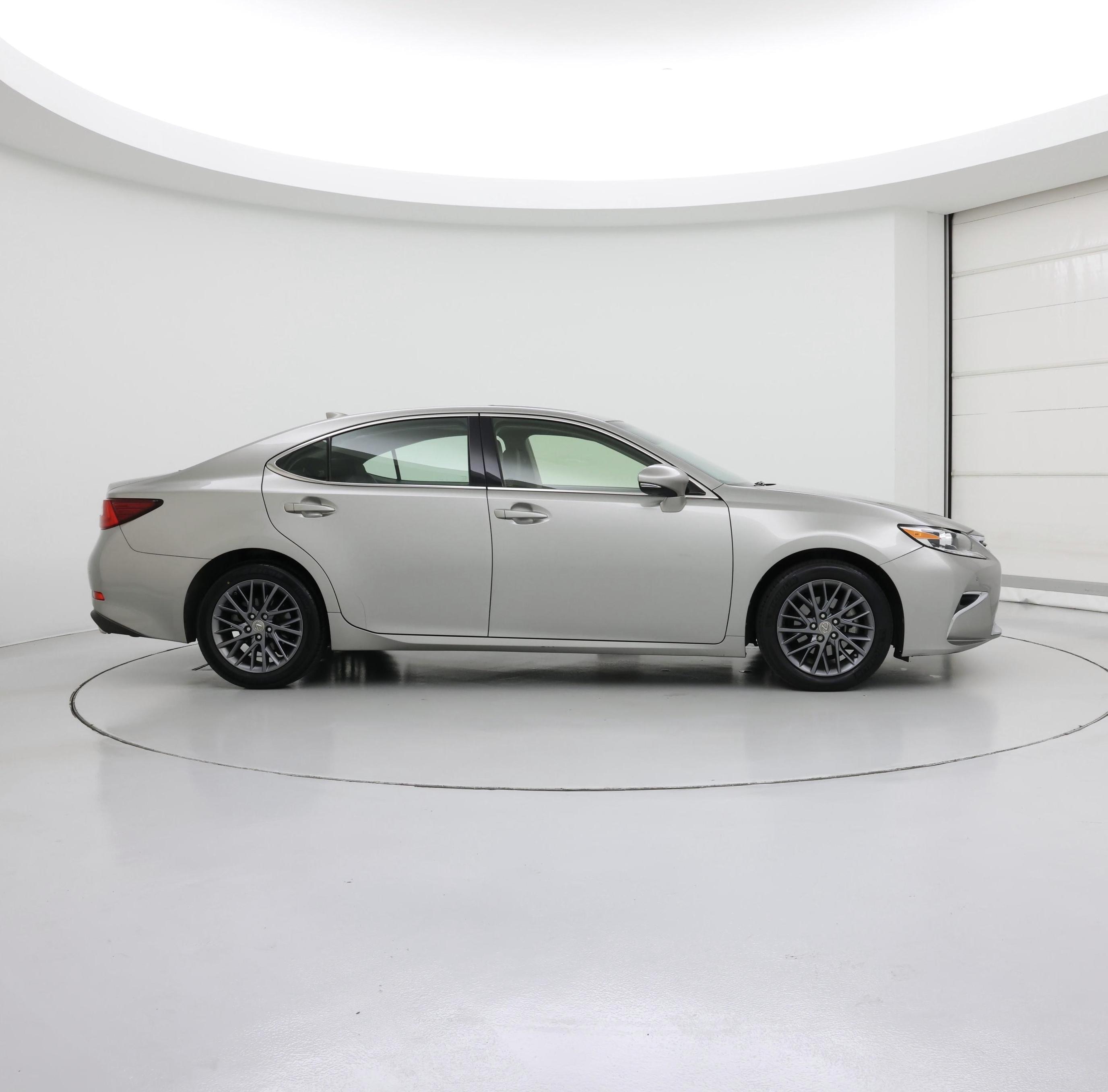 Thumbnail: 2018 Lexus ES - 7