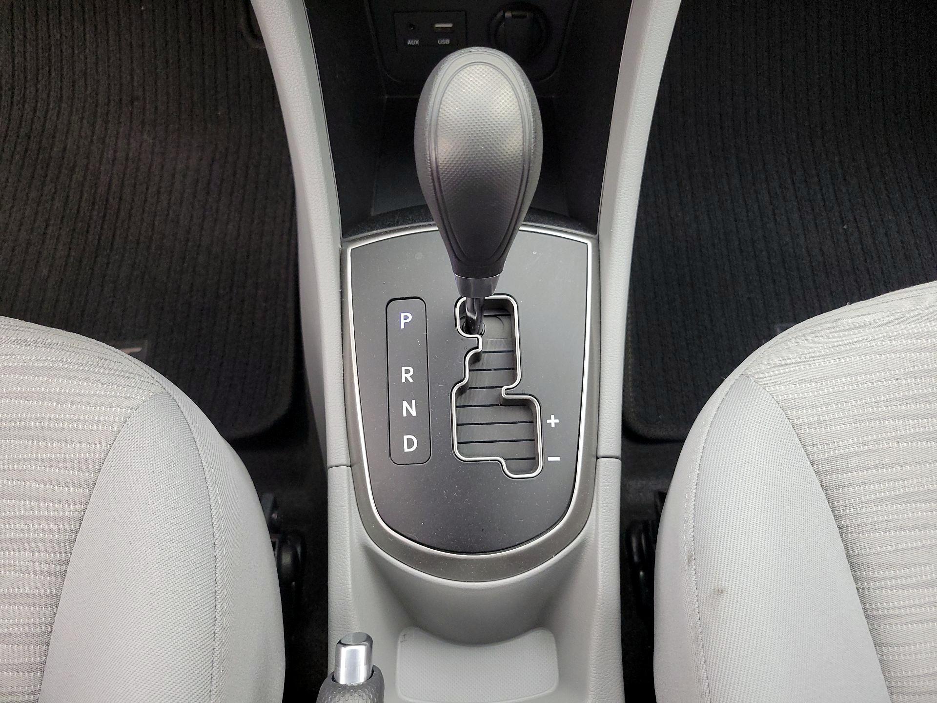 Thumbnail: 2017 Hyundai Accent - 16