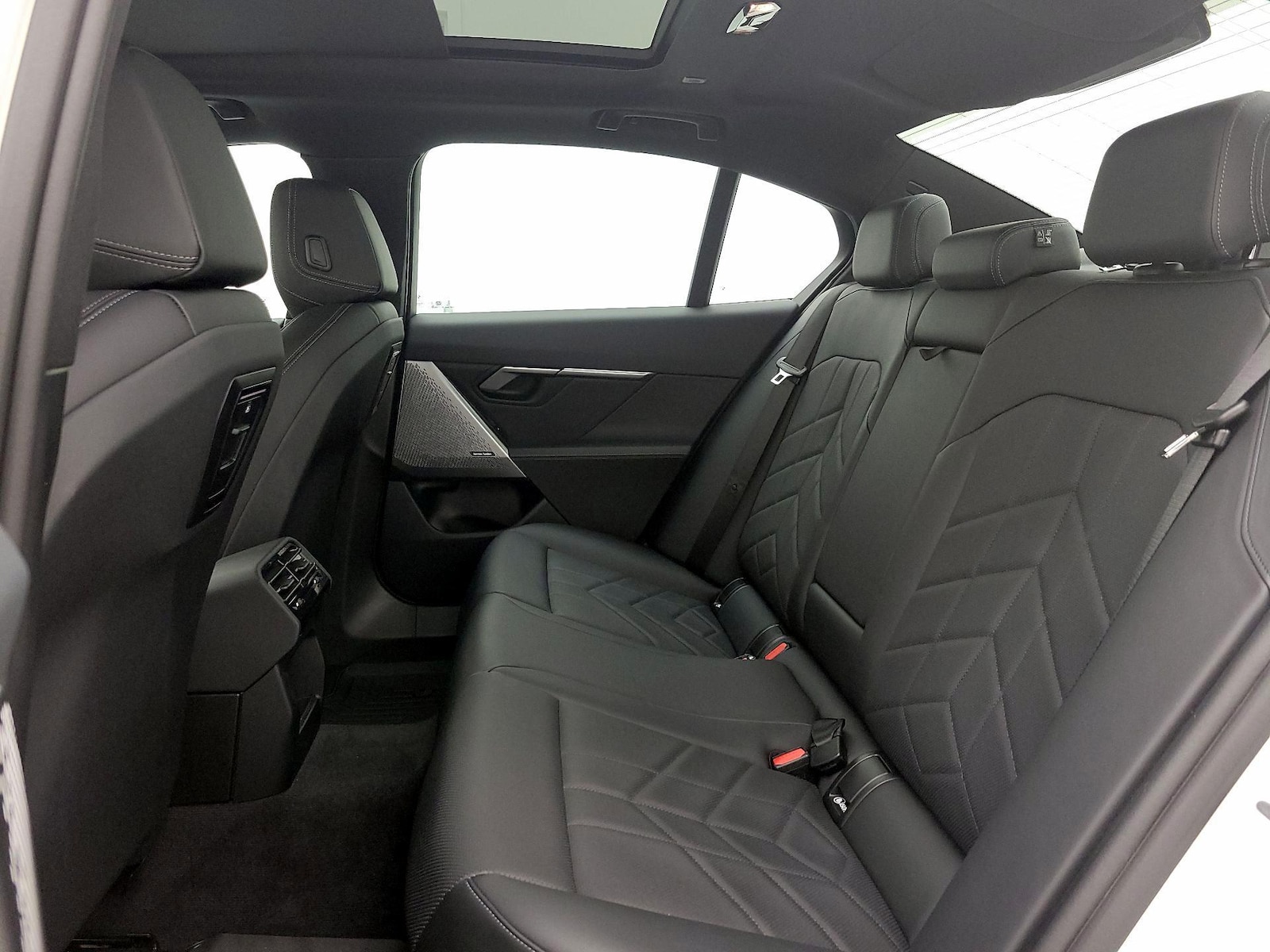 2024 BMW 5 Series 540i - Photo 22
