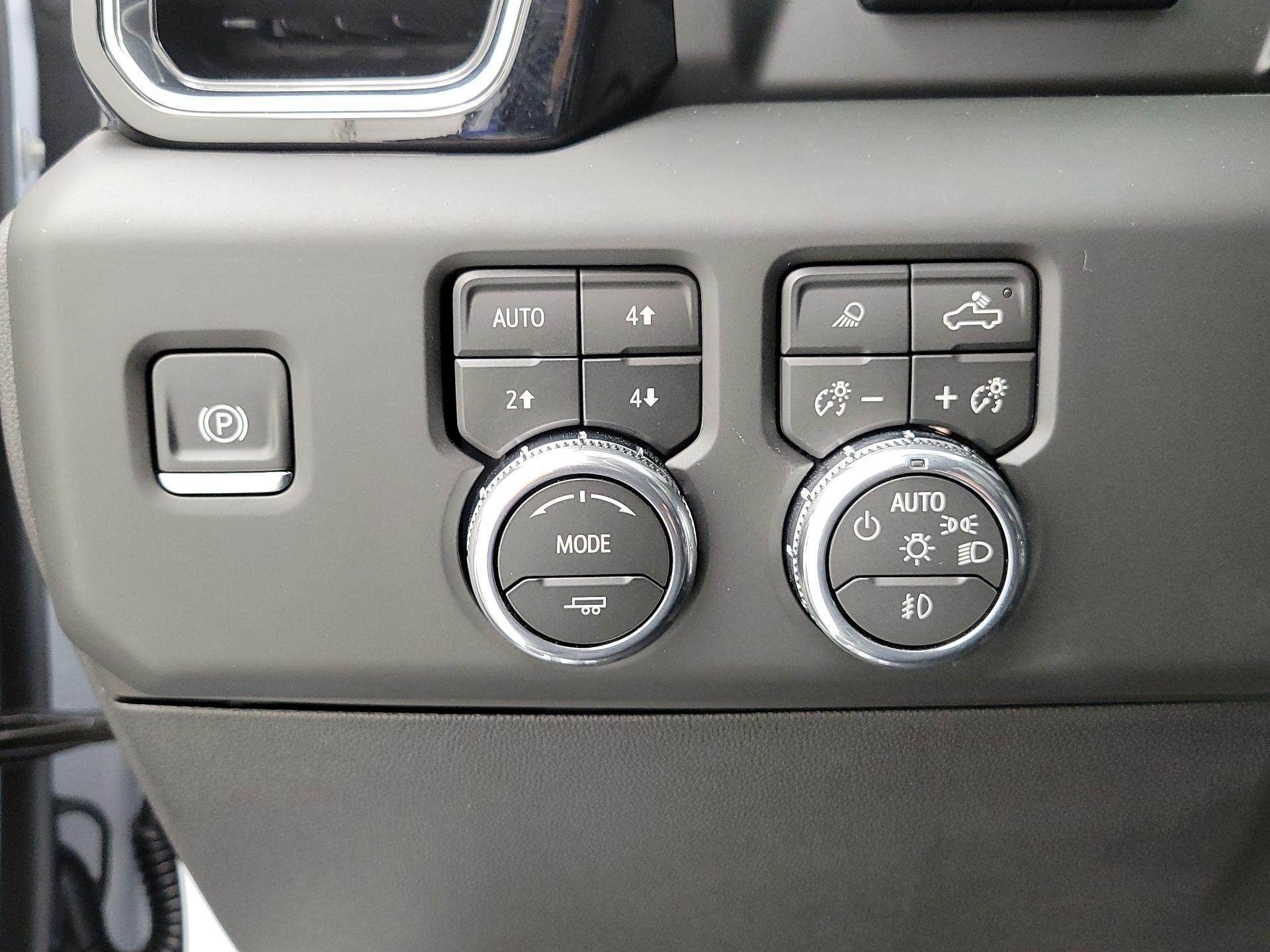 Thumbnail: 2026 GMC Sierra 1500 - 13