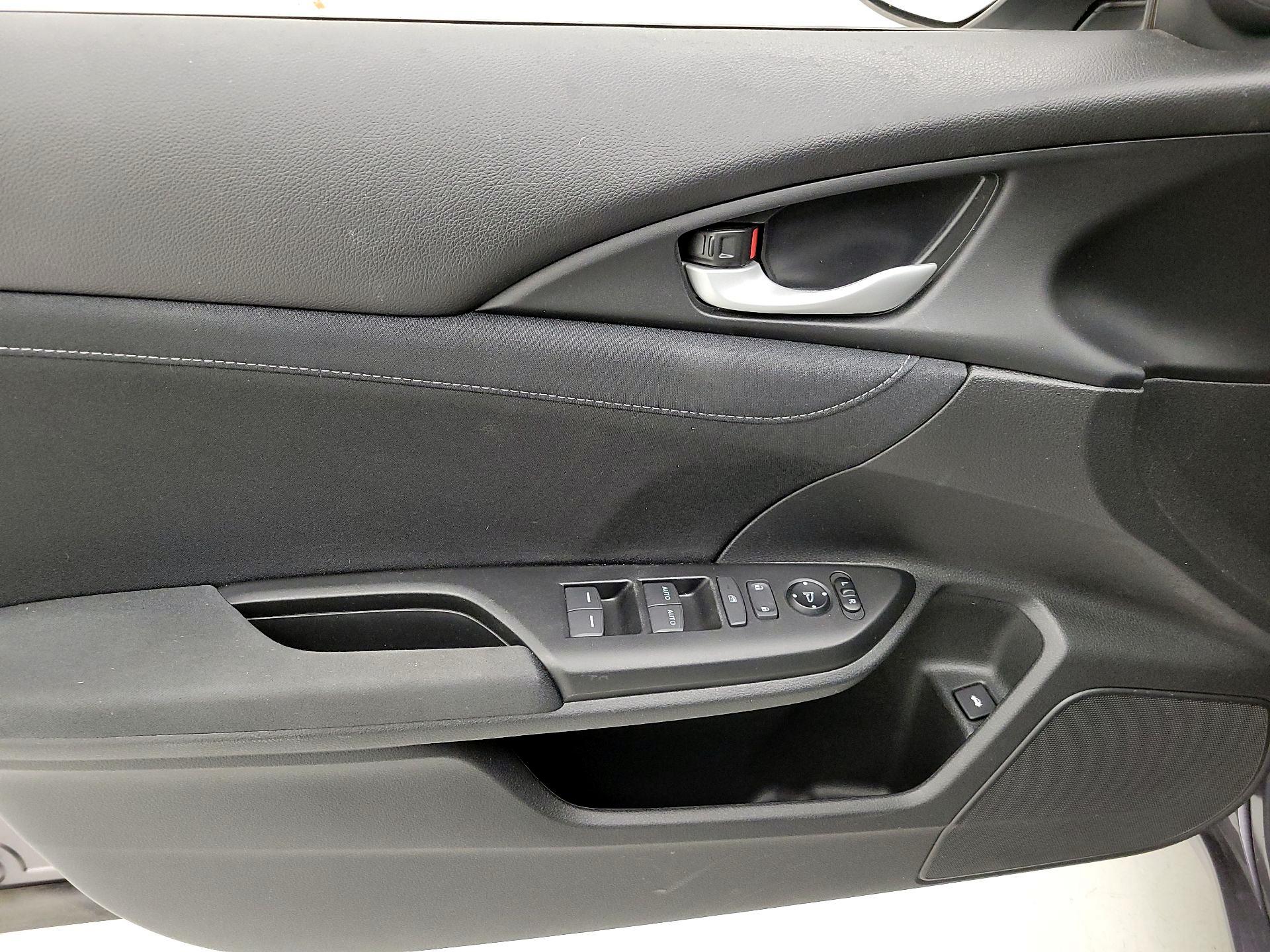 Thumbnail: 2021 Honda Insight - 12