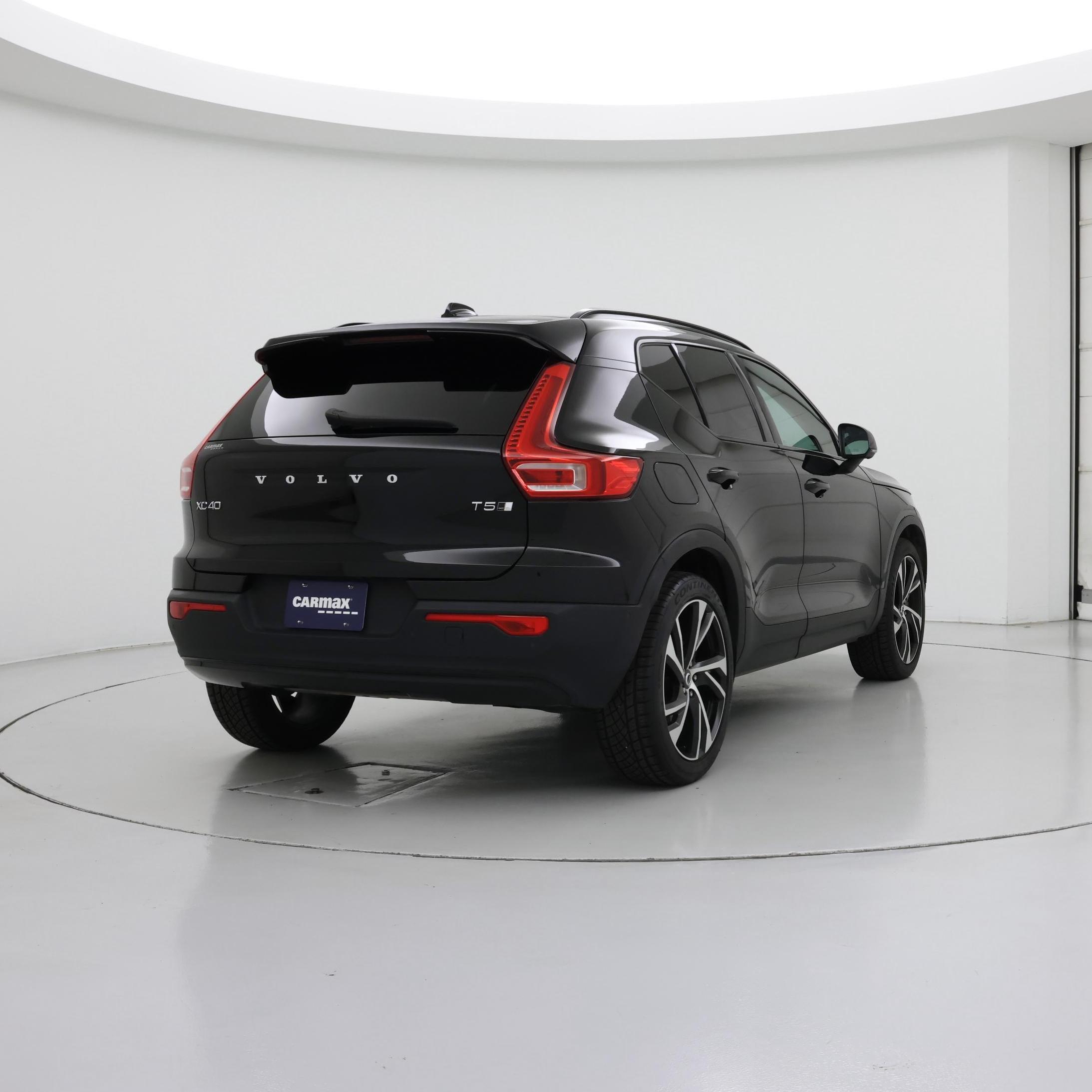 Thumbnail: 2021 Volvo XC40 - 8