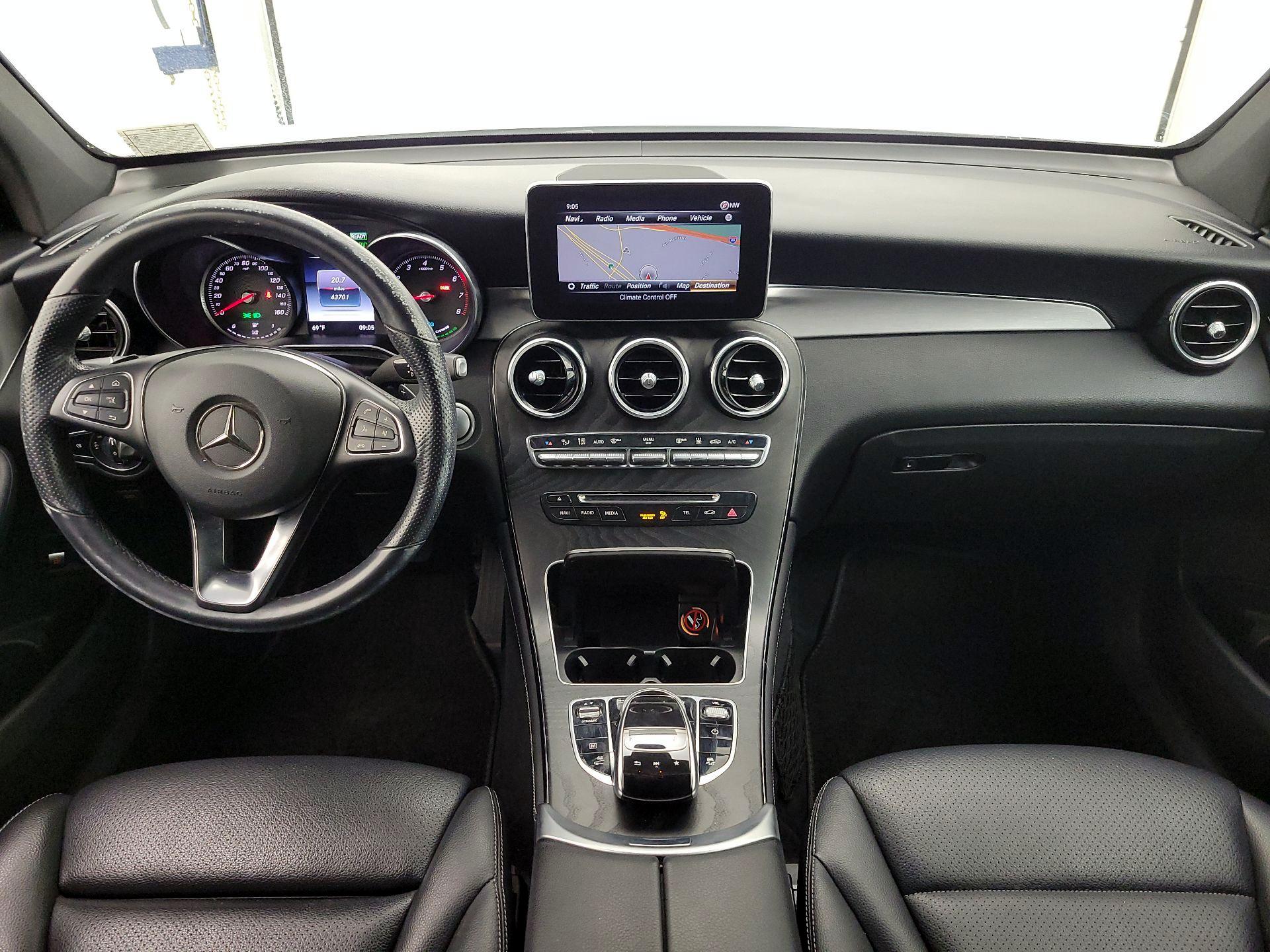 Thumbnail: 2019 Mercedes-Benz GLC - 9