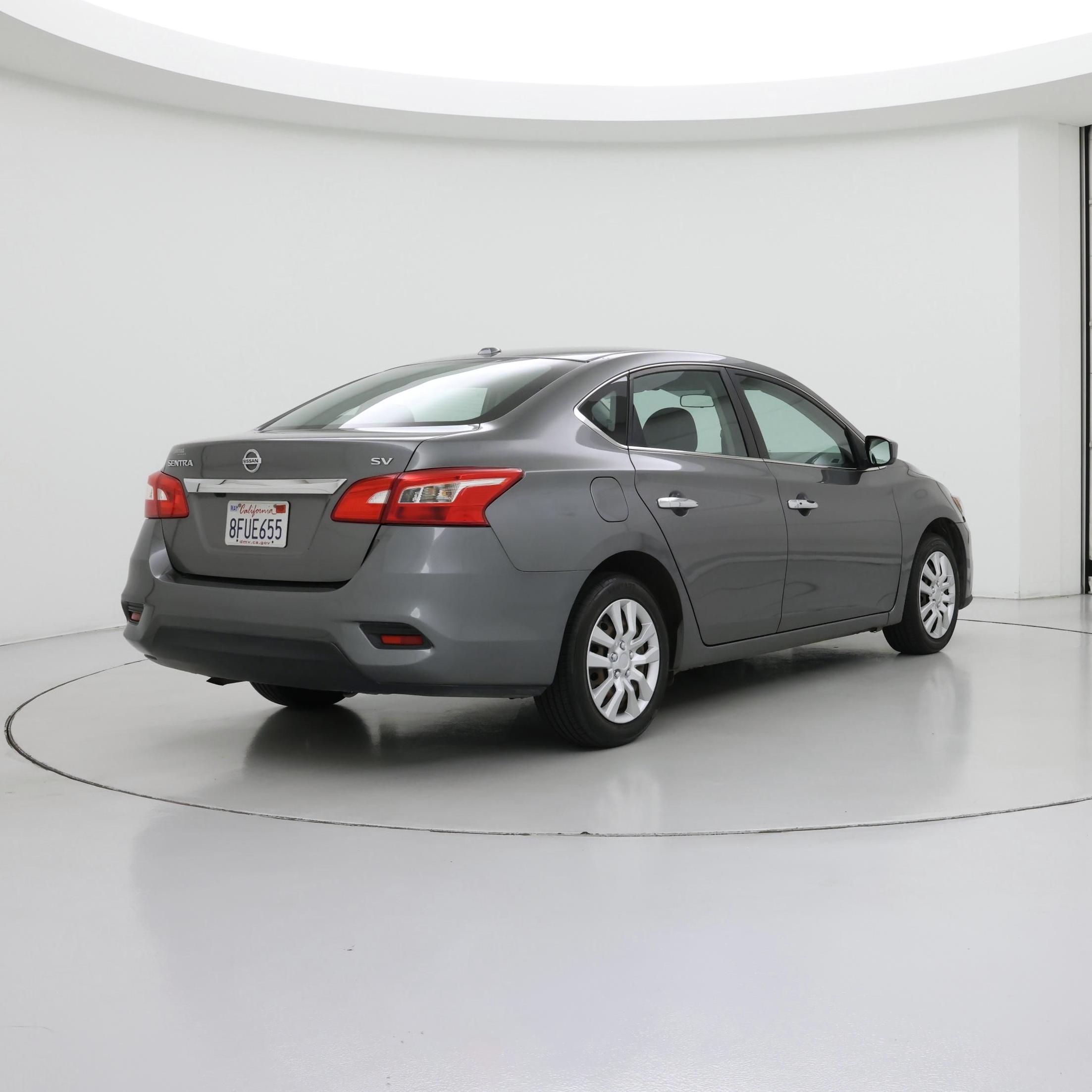 Thumbnail: 2016 Nissan Sentra - 8