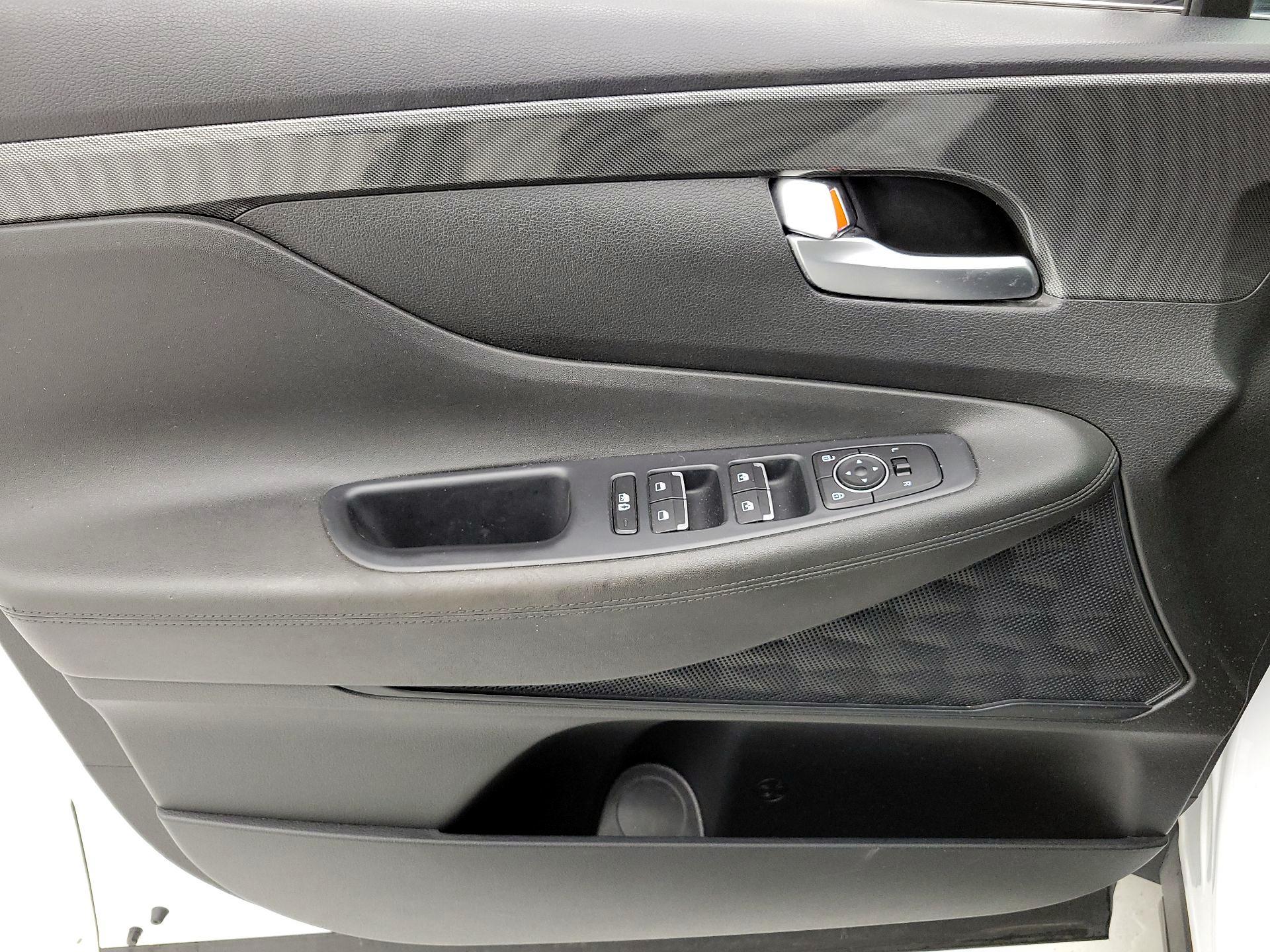 Thumbnail: 2022 Hyundai Santa Fe - 12