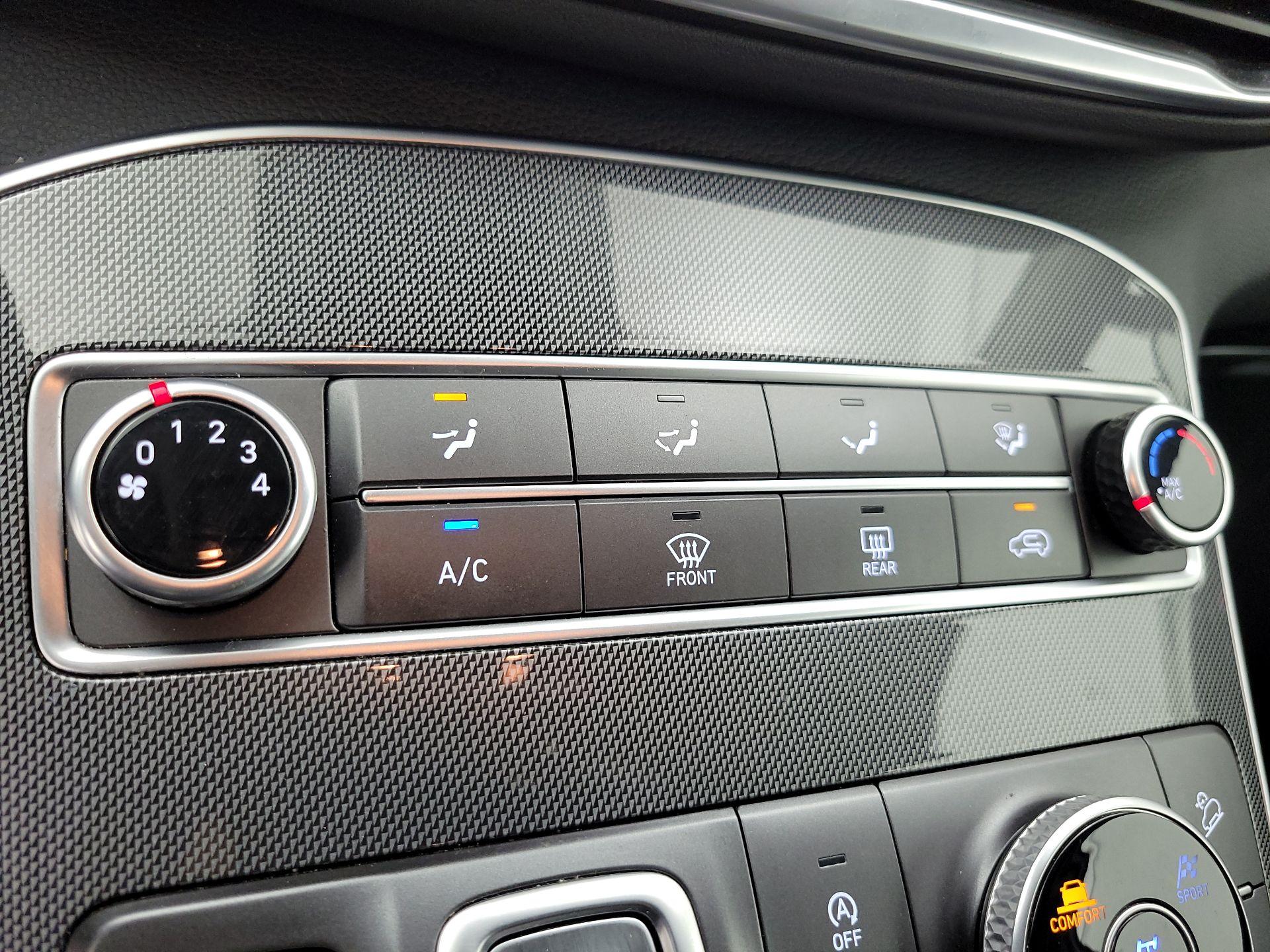 Thumbnail: 2022 Hyundai Santa Fe - 16