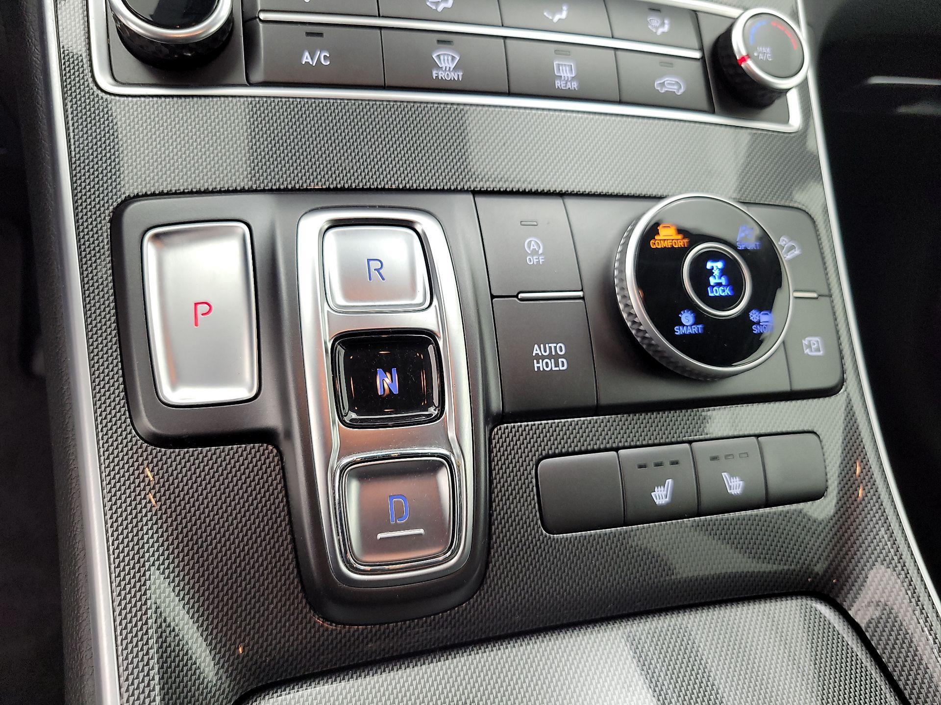 Thumbnail: 2022 Hyundai Santa Fe - 17