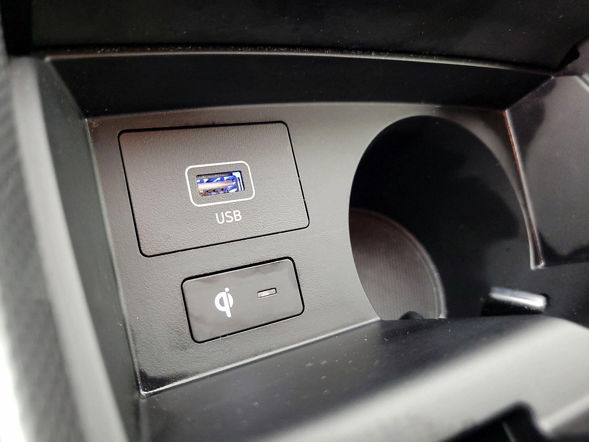 Thumbnail: 2022 Hyundai Santa Fe - 18