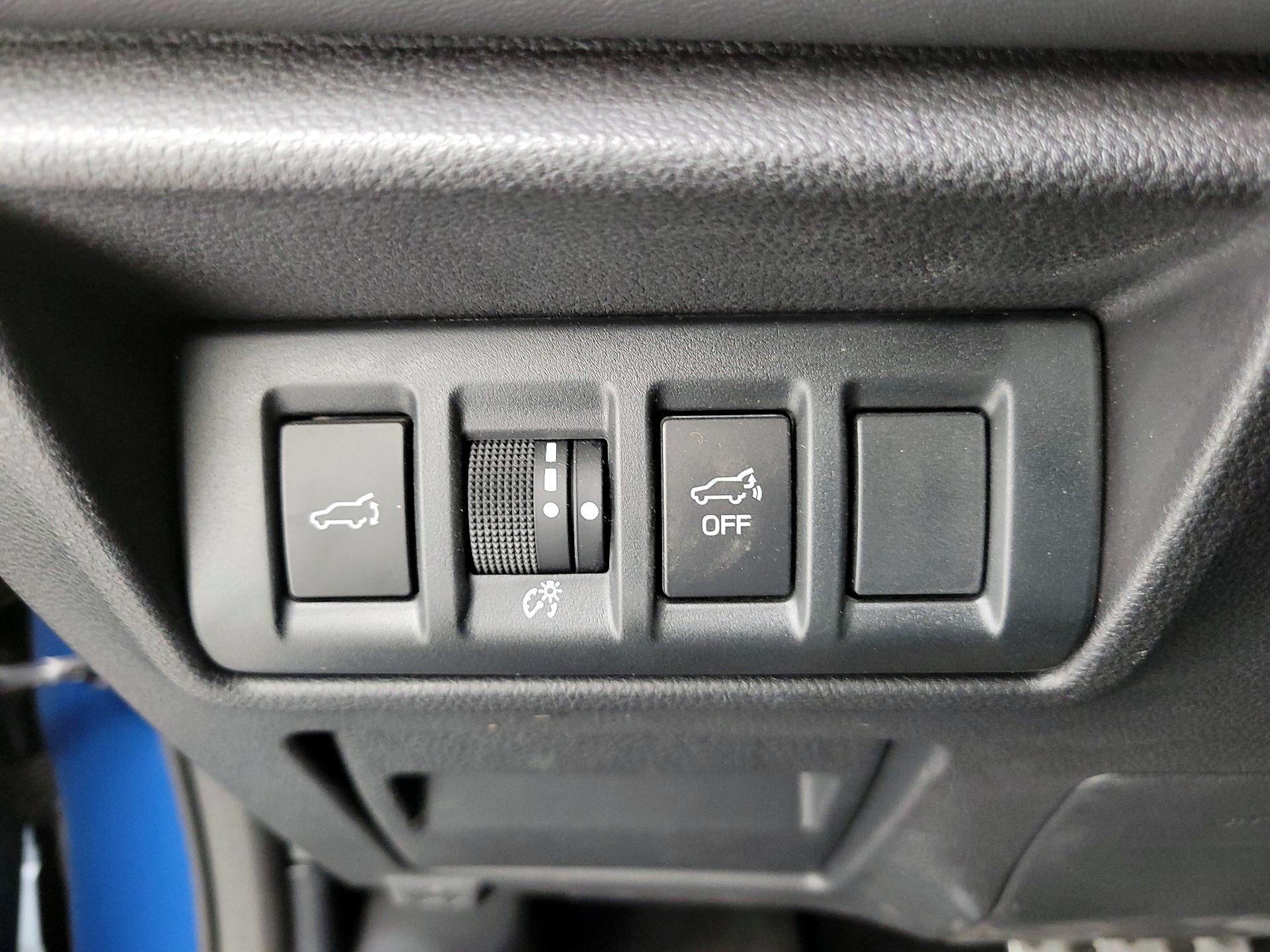 Thumbnail: 2022 Subaru Outback - 13