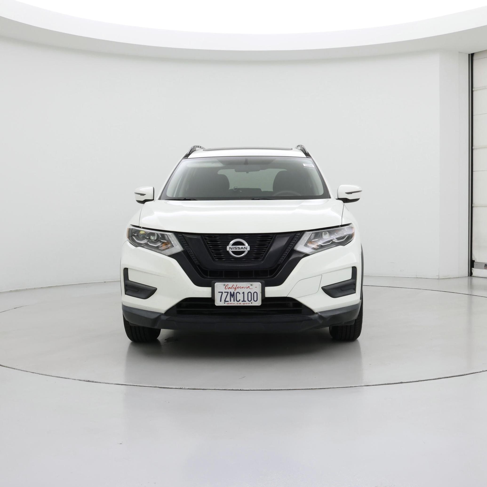 Thumbnail: 2017 Nissan Rogue - 5