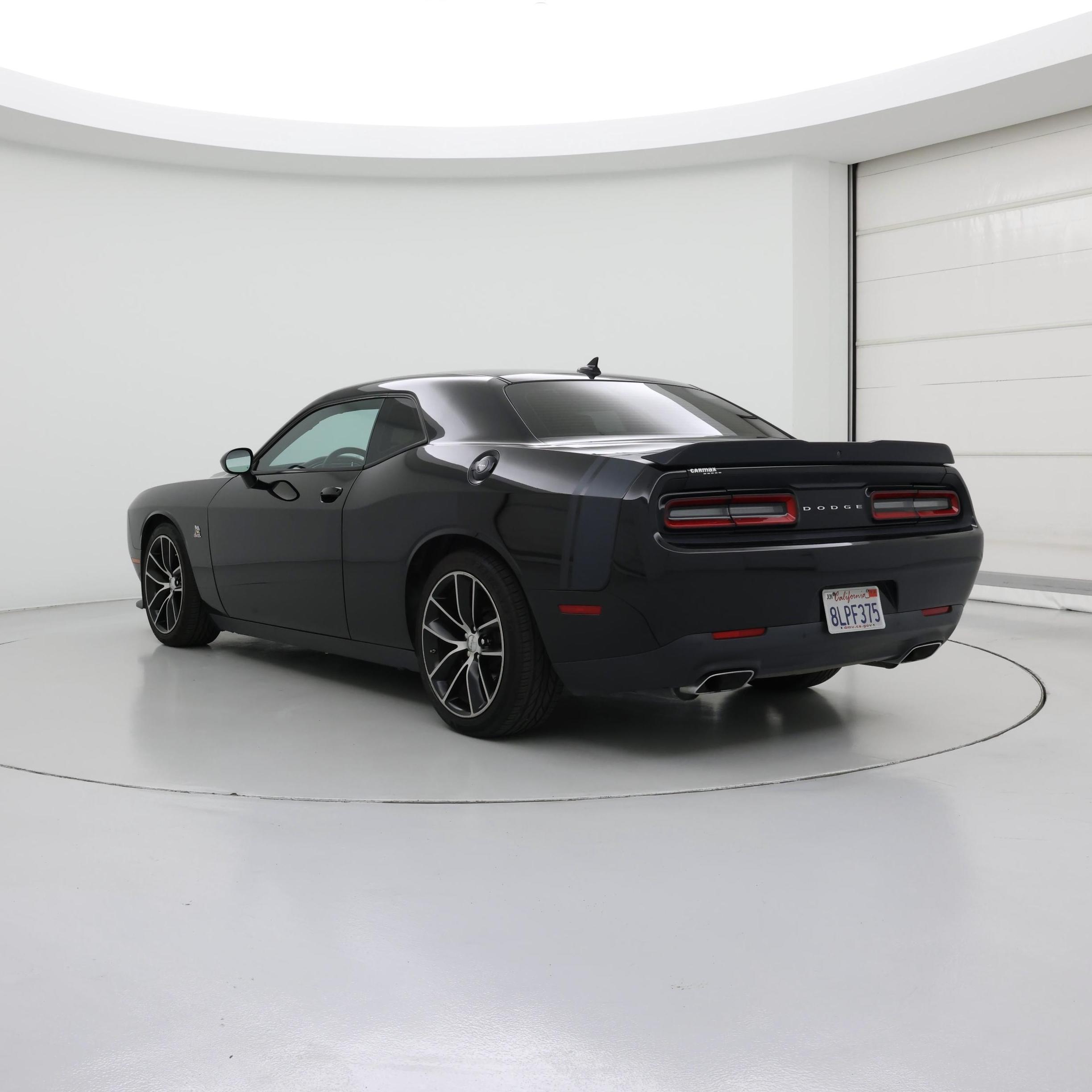 Thumbnail: 2016 Dodge Challenger - 2