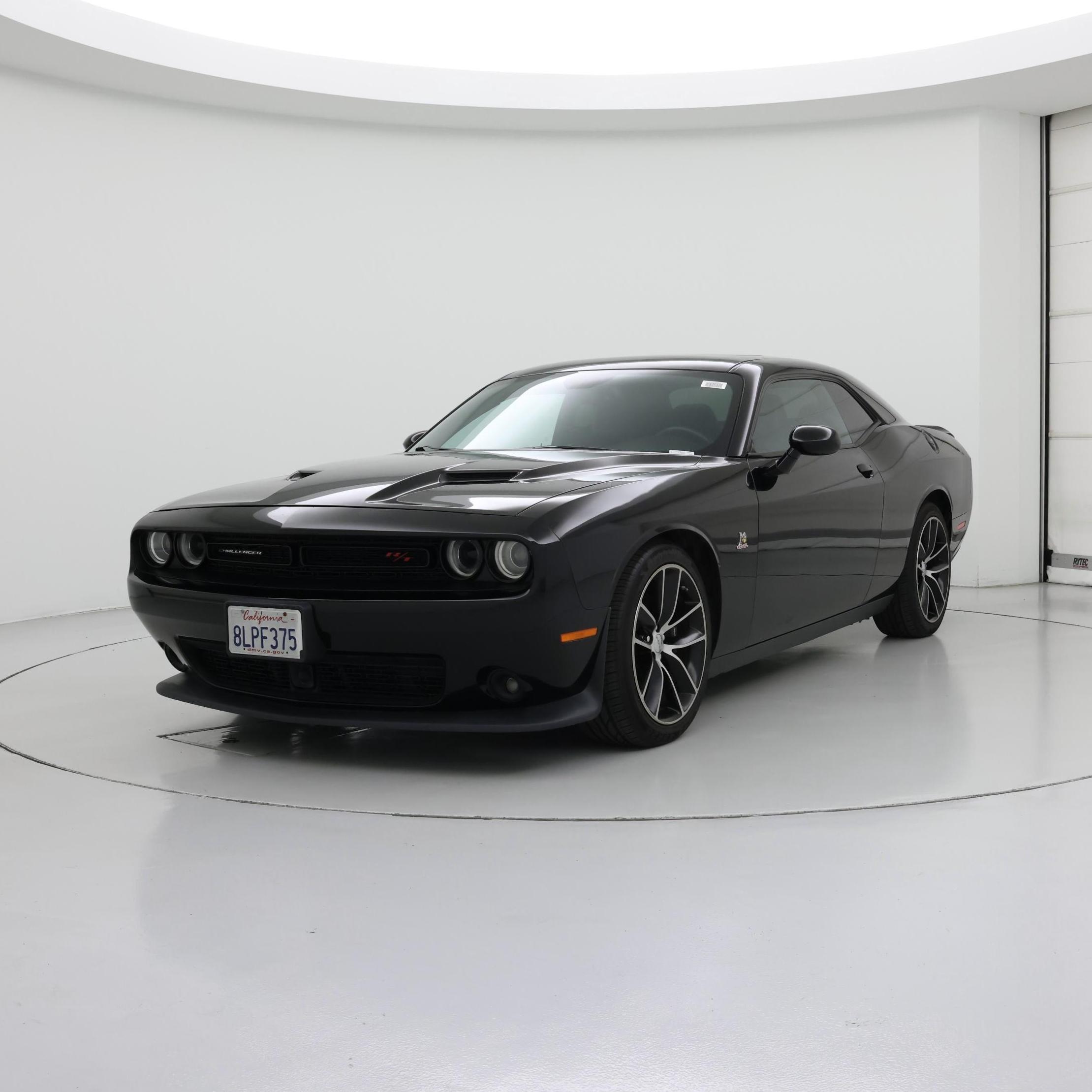 Thumbnail: 2016 Dodge Challenger - 4