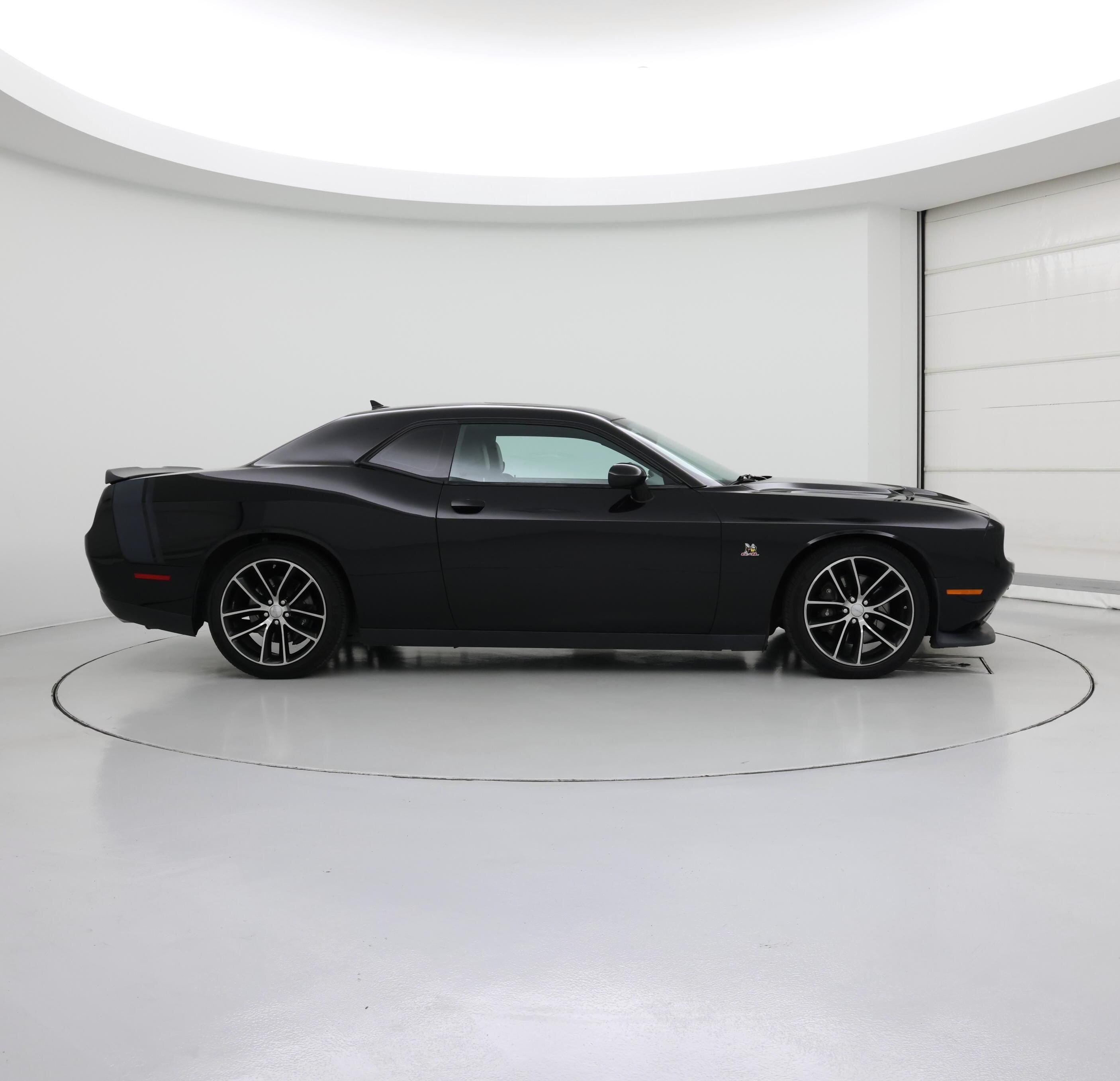 Thumbnail: 2016 Dodge Challenger - 7