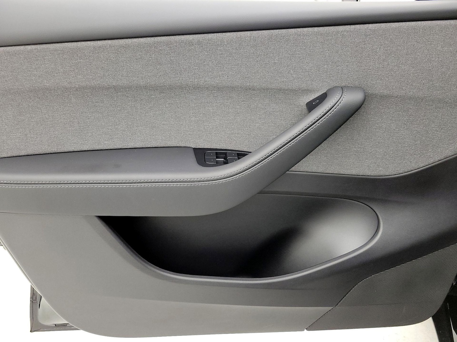 2026 Tesla Model Y Long Range - Photo 13