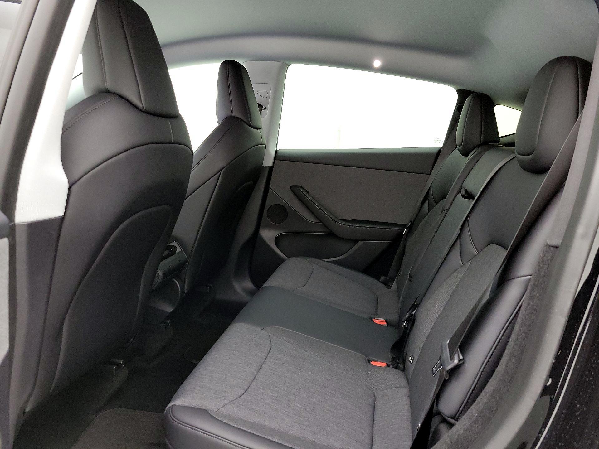 Thumbnail: 2026 Tesla Model Y - 18