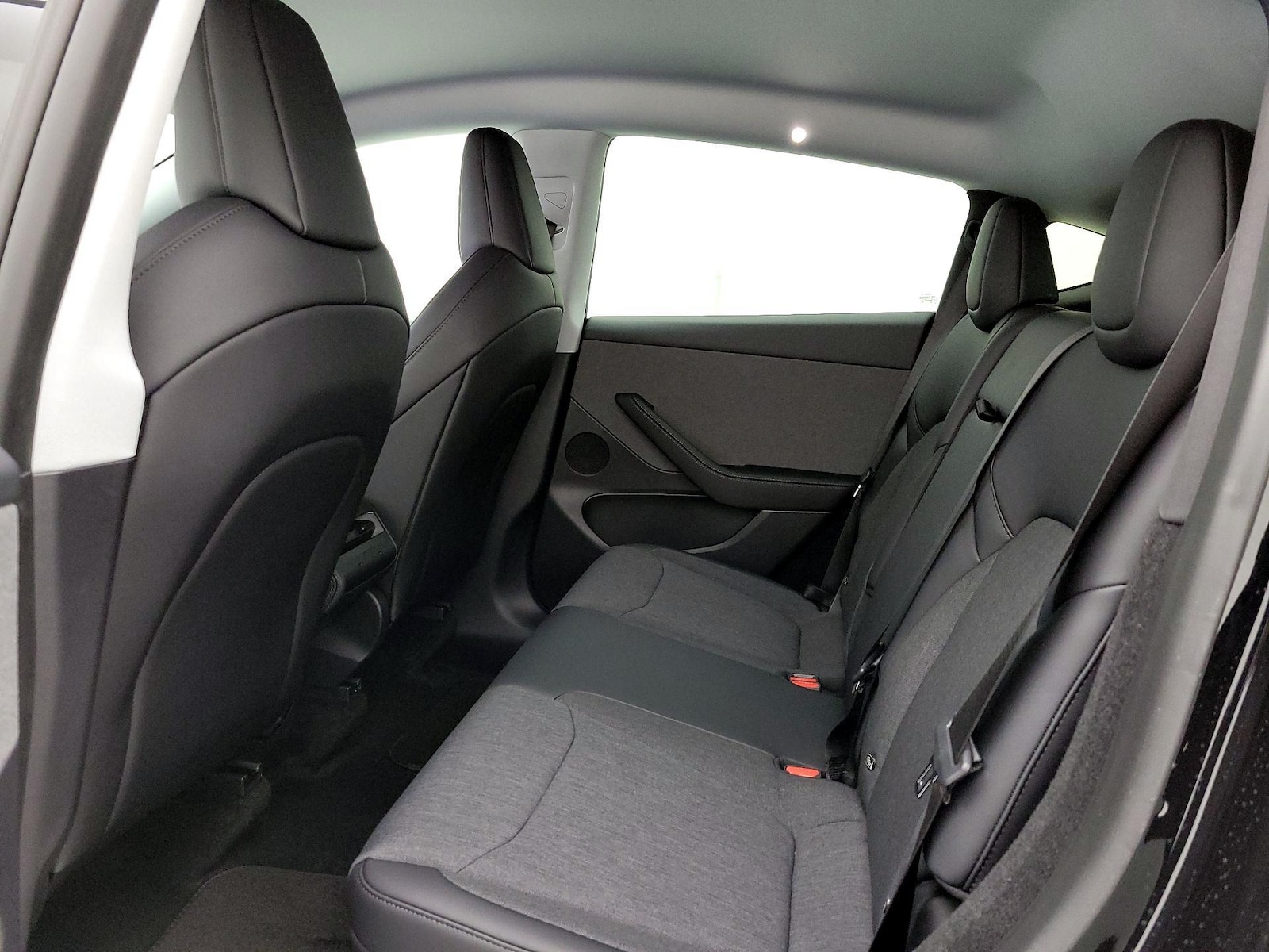 2026 Tesla Model Y Long Range - Photo 19