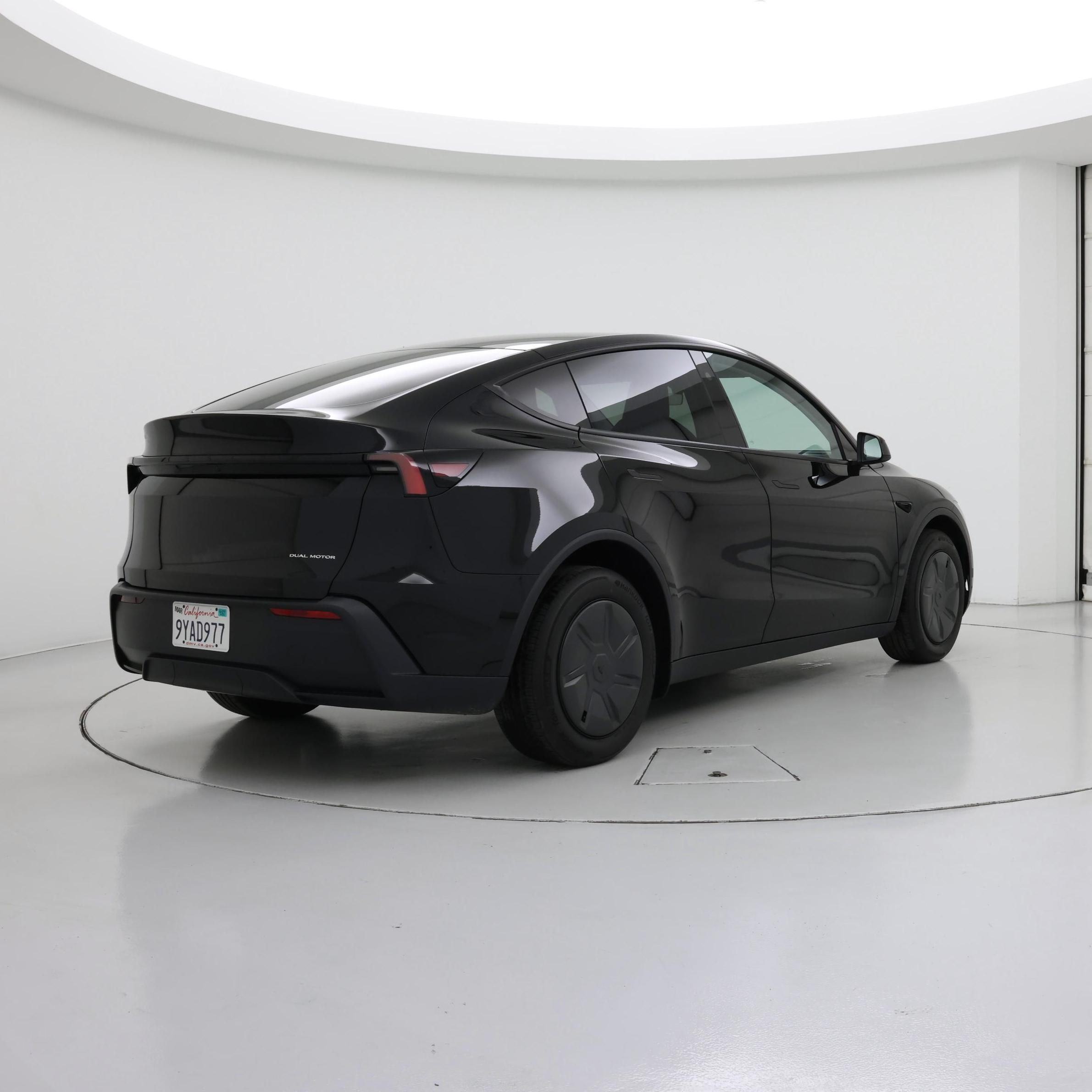 Thumbnail: 2026 Tesla Model Y - 8
