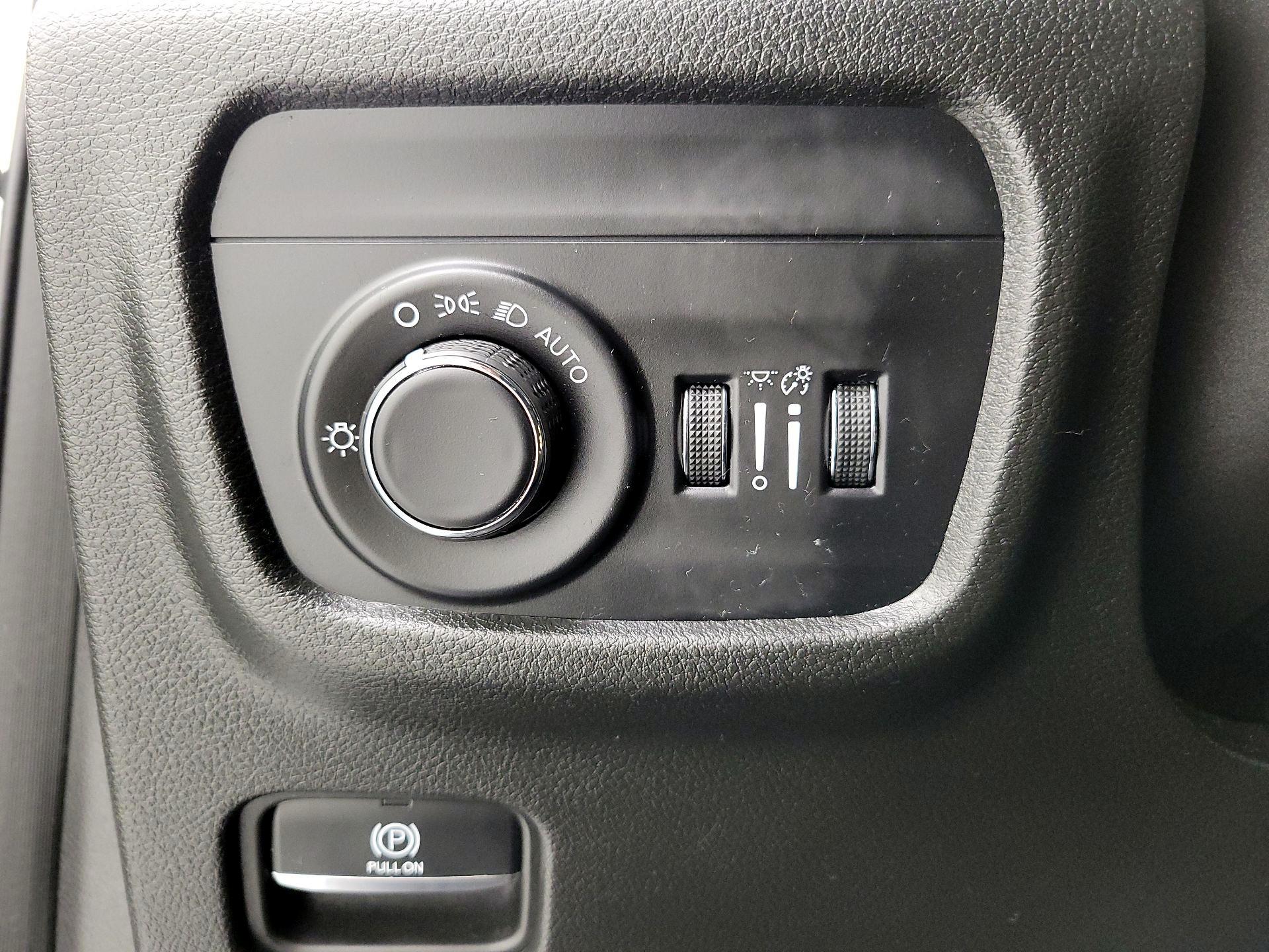 Thumbnail: 2023 Jeep Grand Cherokee - 13